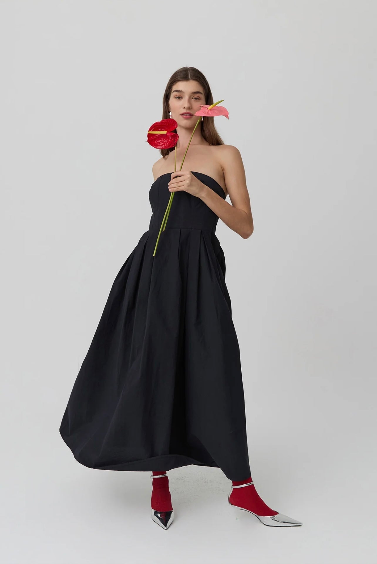 שמלת סטרפלס טאיה שחור