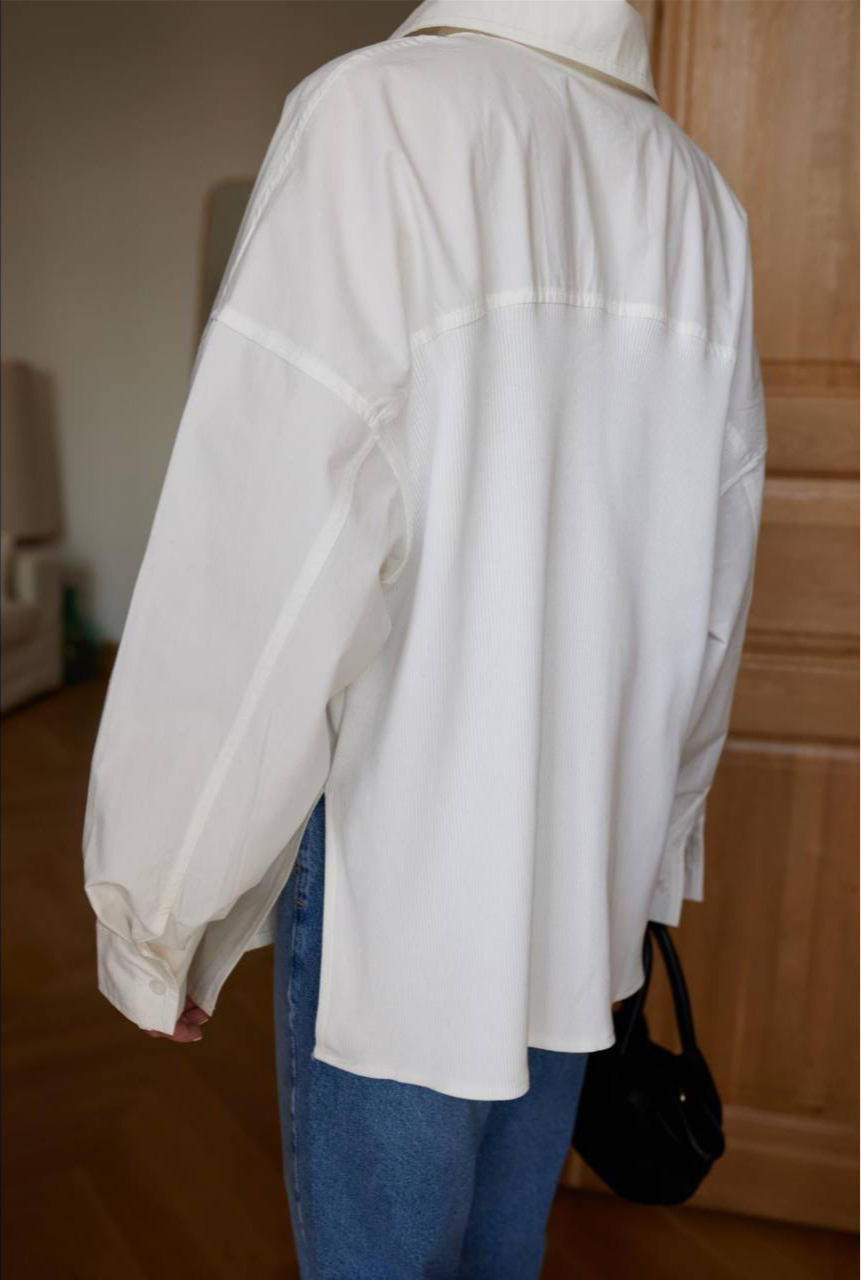 מכופתרת רוס לבן