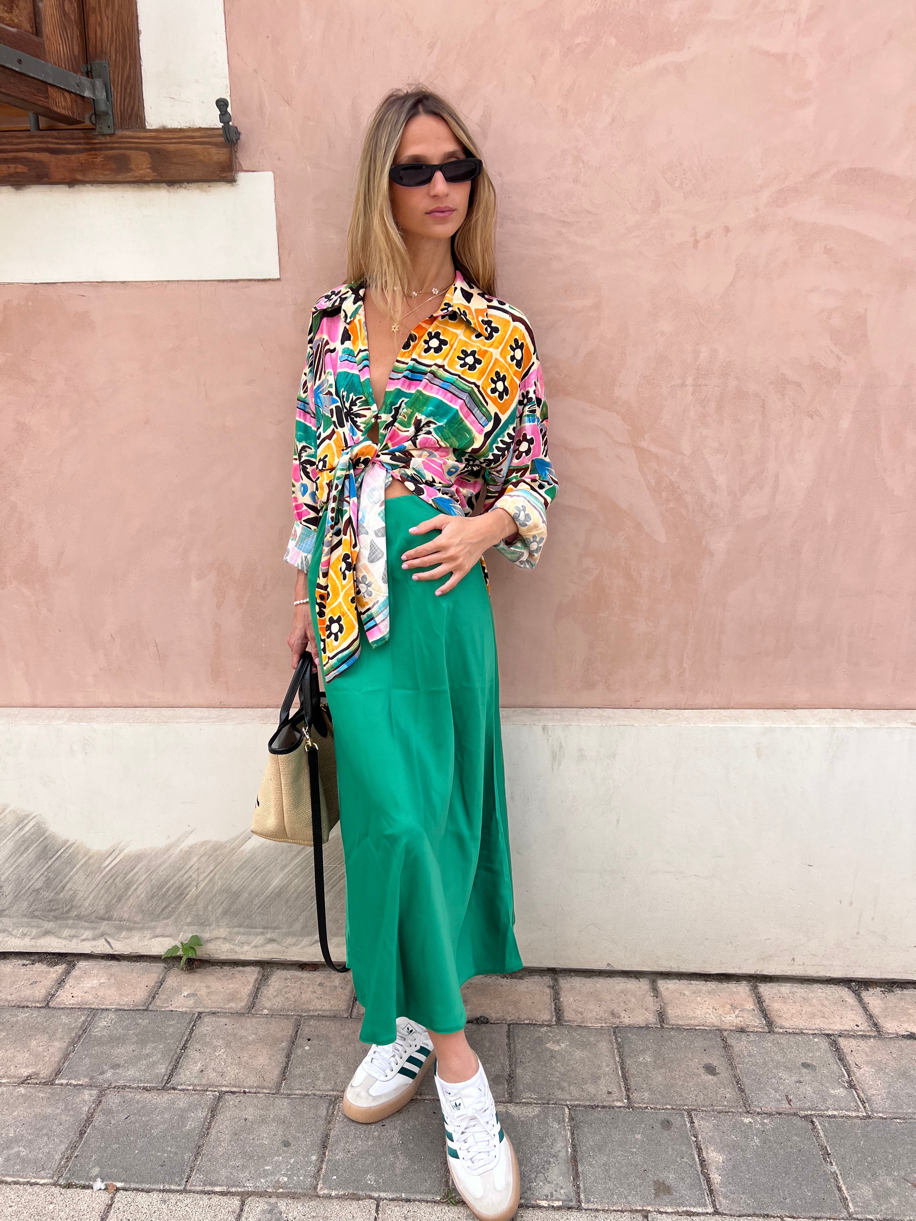 חצאית סאטן לירי ירוק