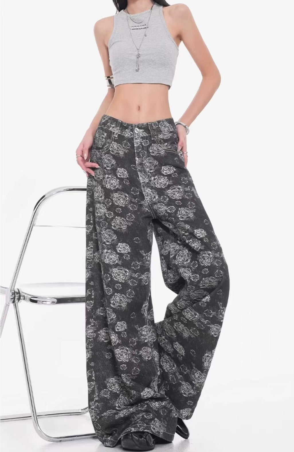 ג׳ינס היילי פרחים שחור