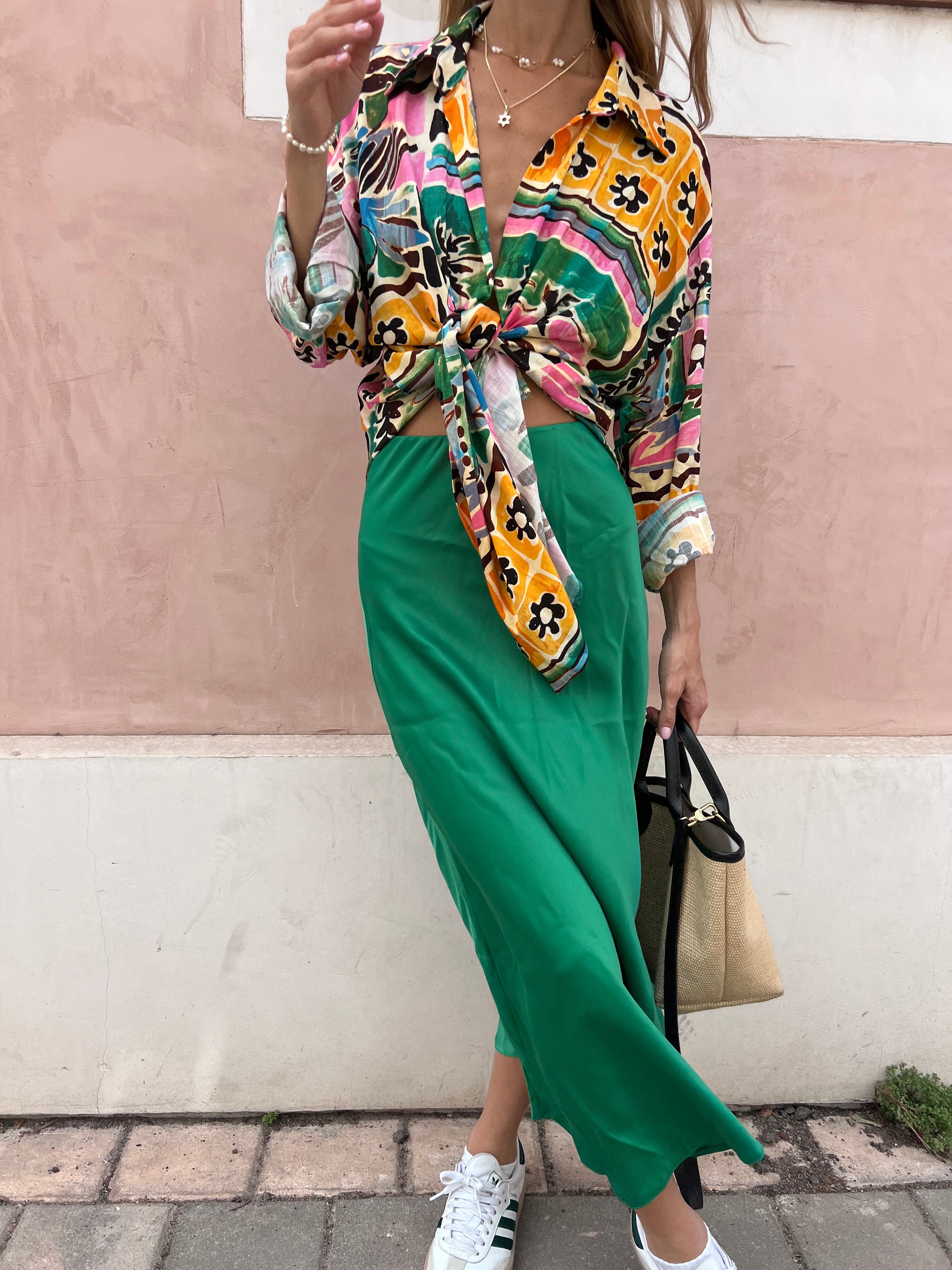 חצאית סאטן לירי ירוק