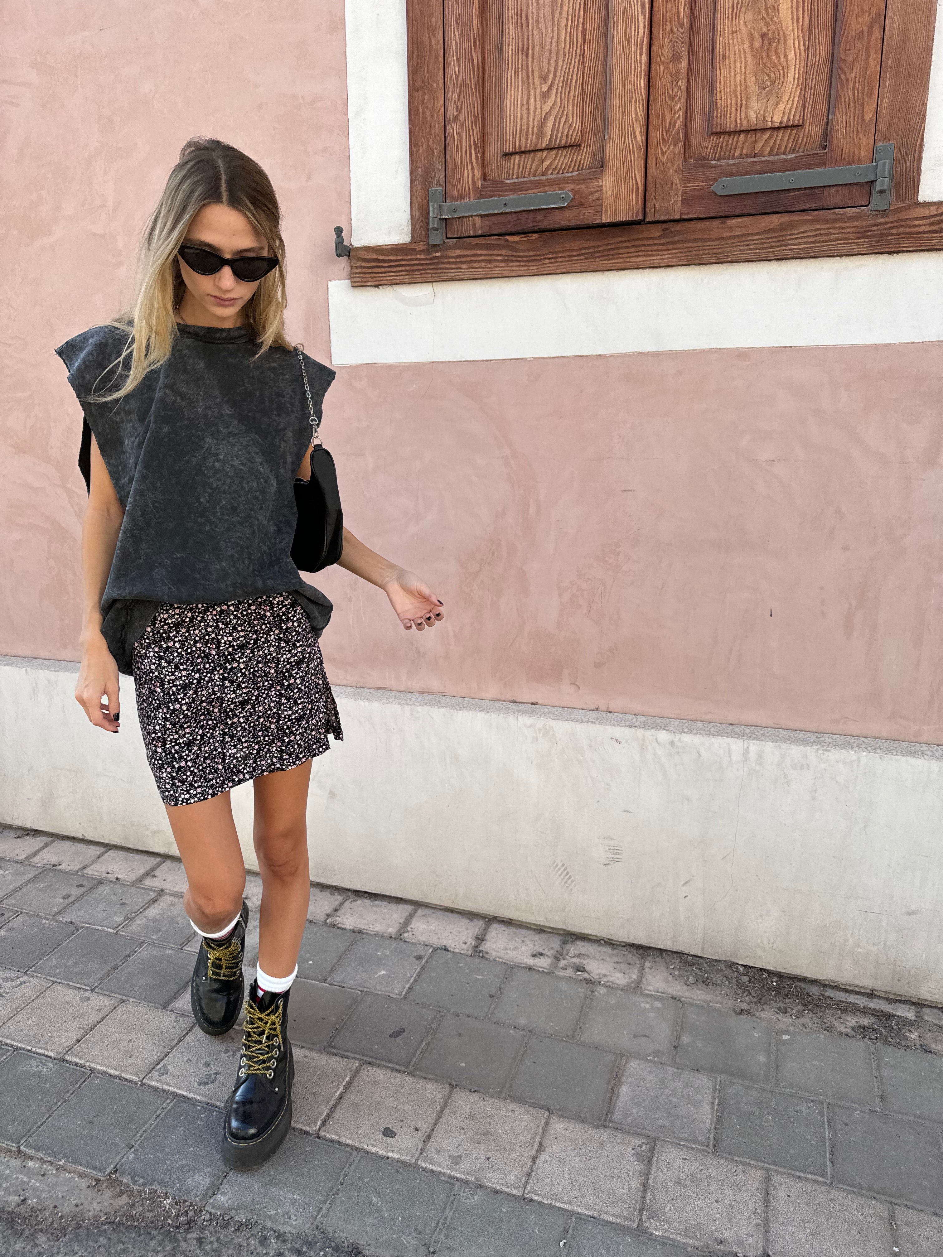 גופית אוברסייז ווש אפור