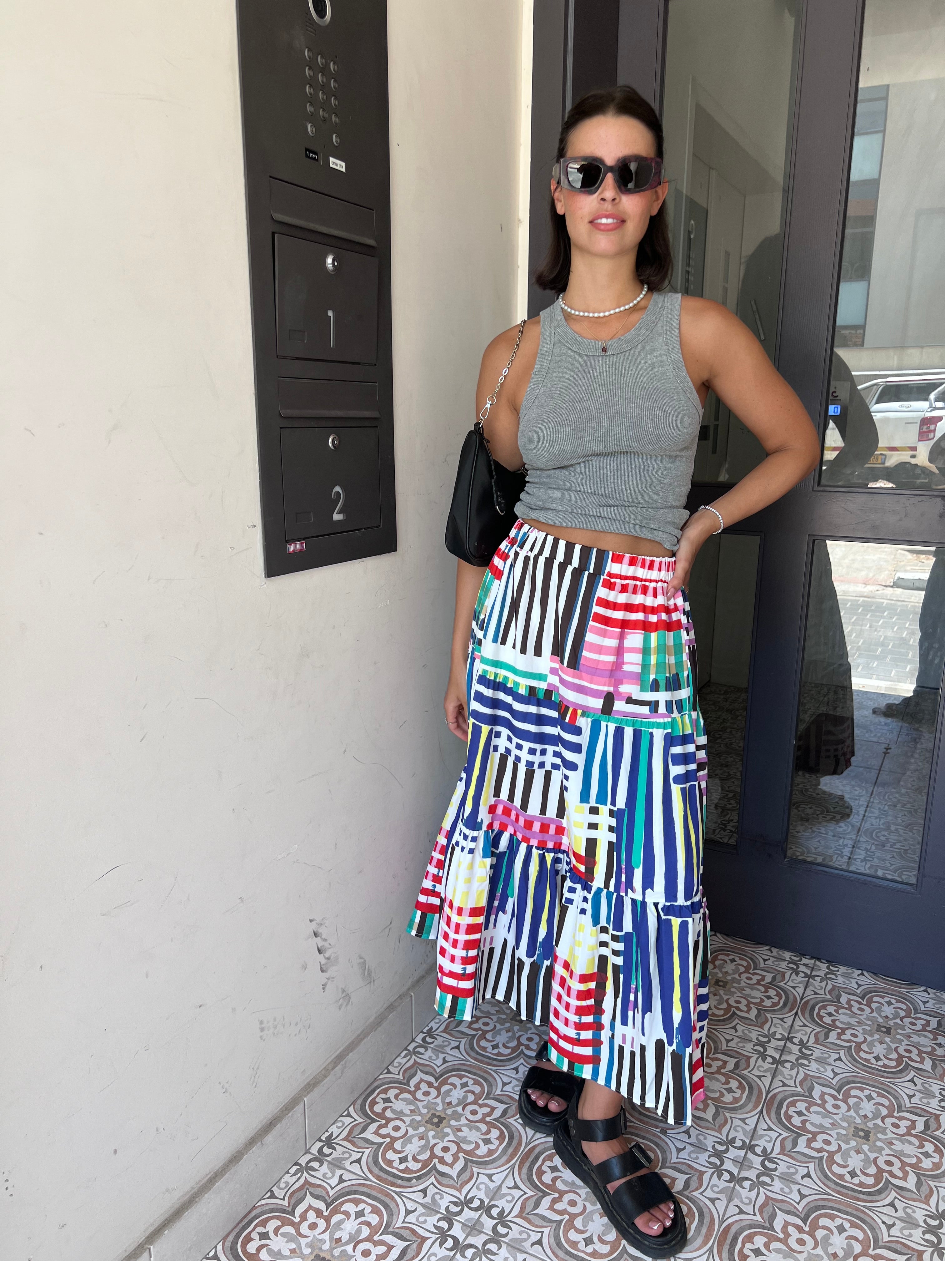 חצאית מידי קולר בלוק