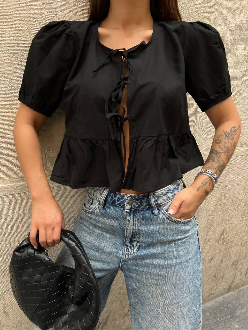 טופ קשירה לימה שחור