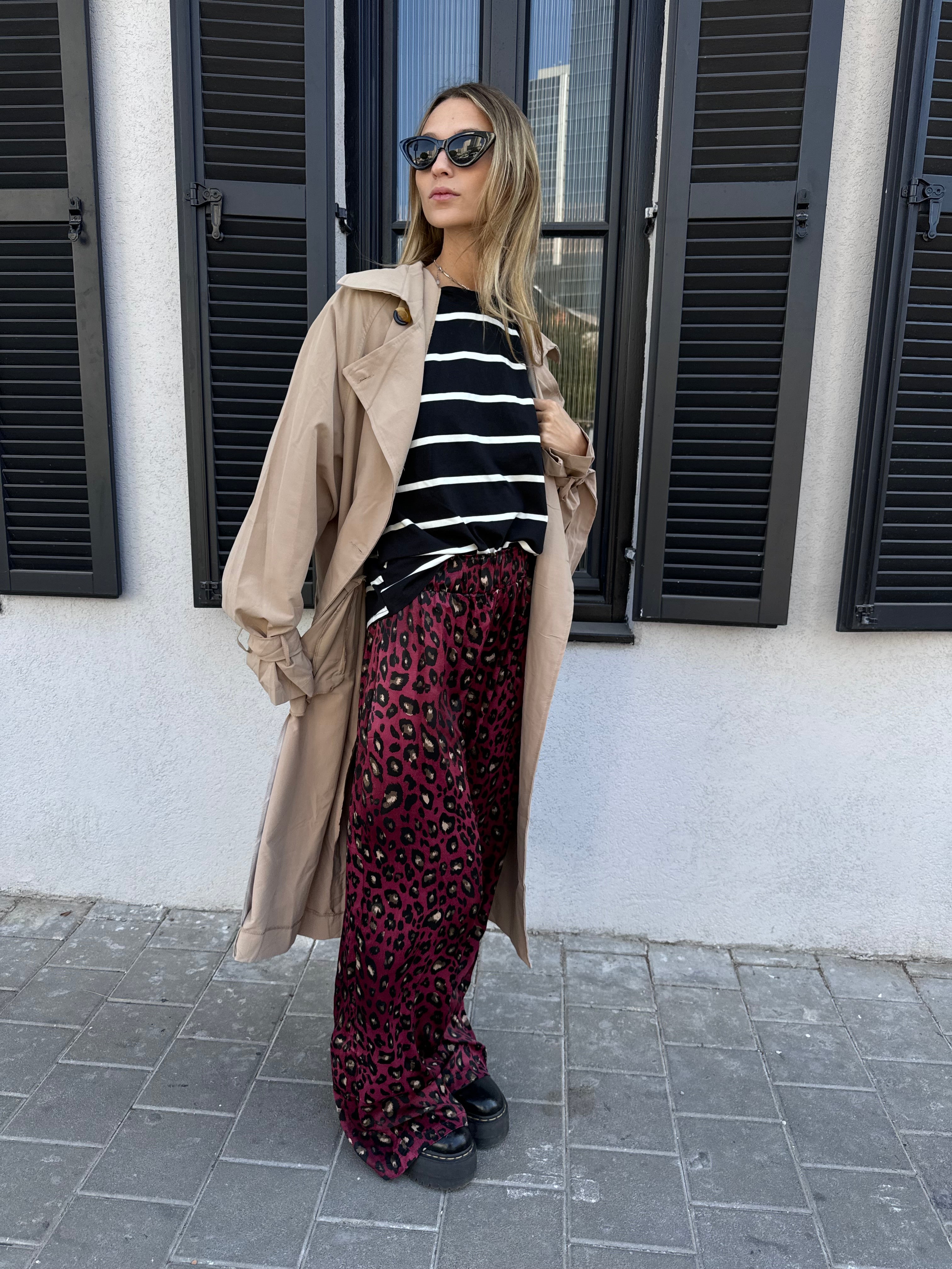 חולצת טי פסים ריקי שחור