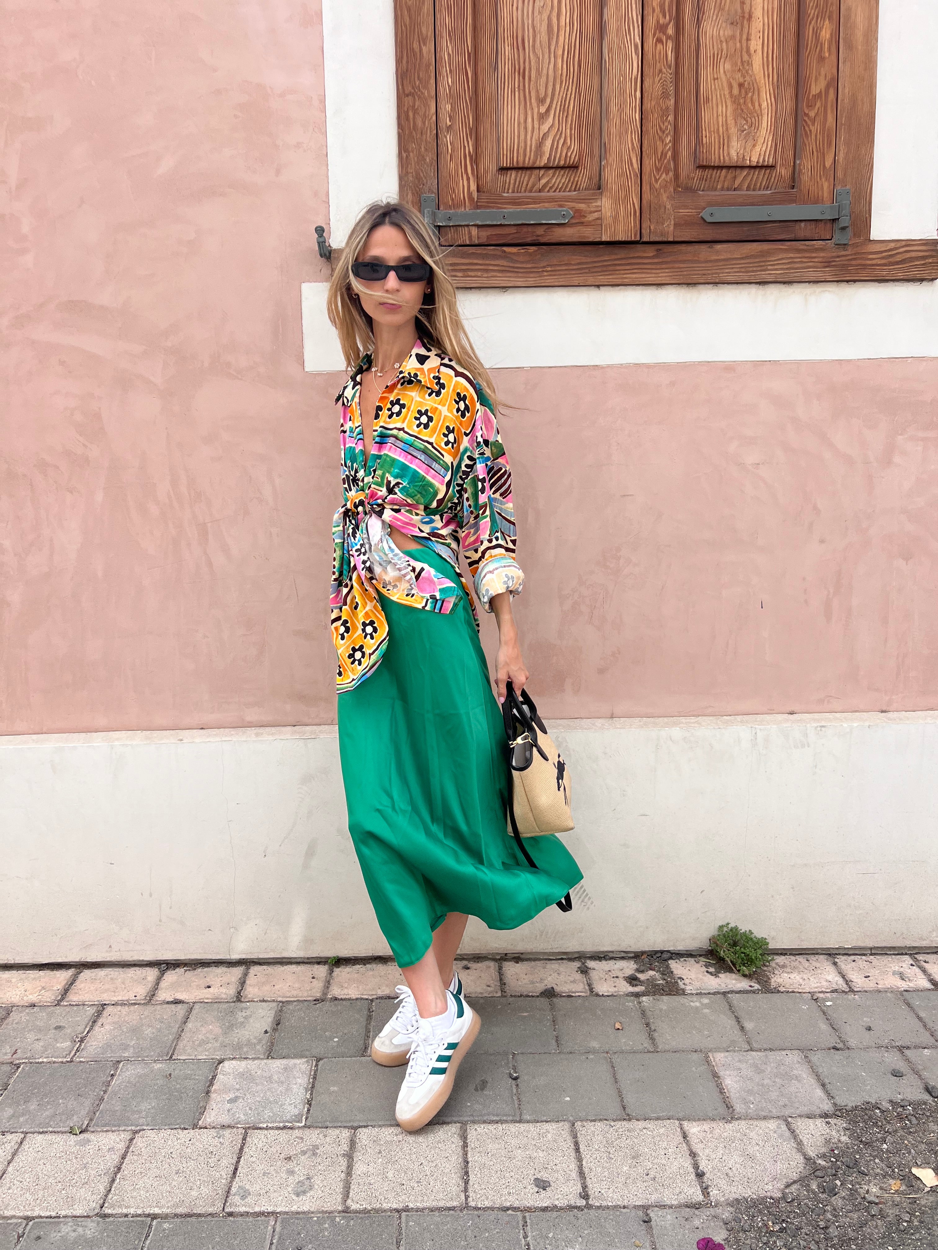 חצאית סאטן לירי ירוק