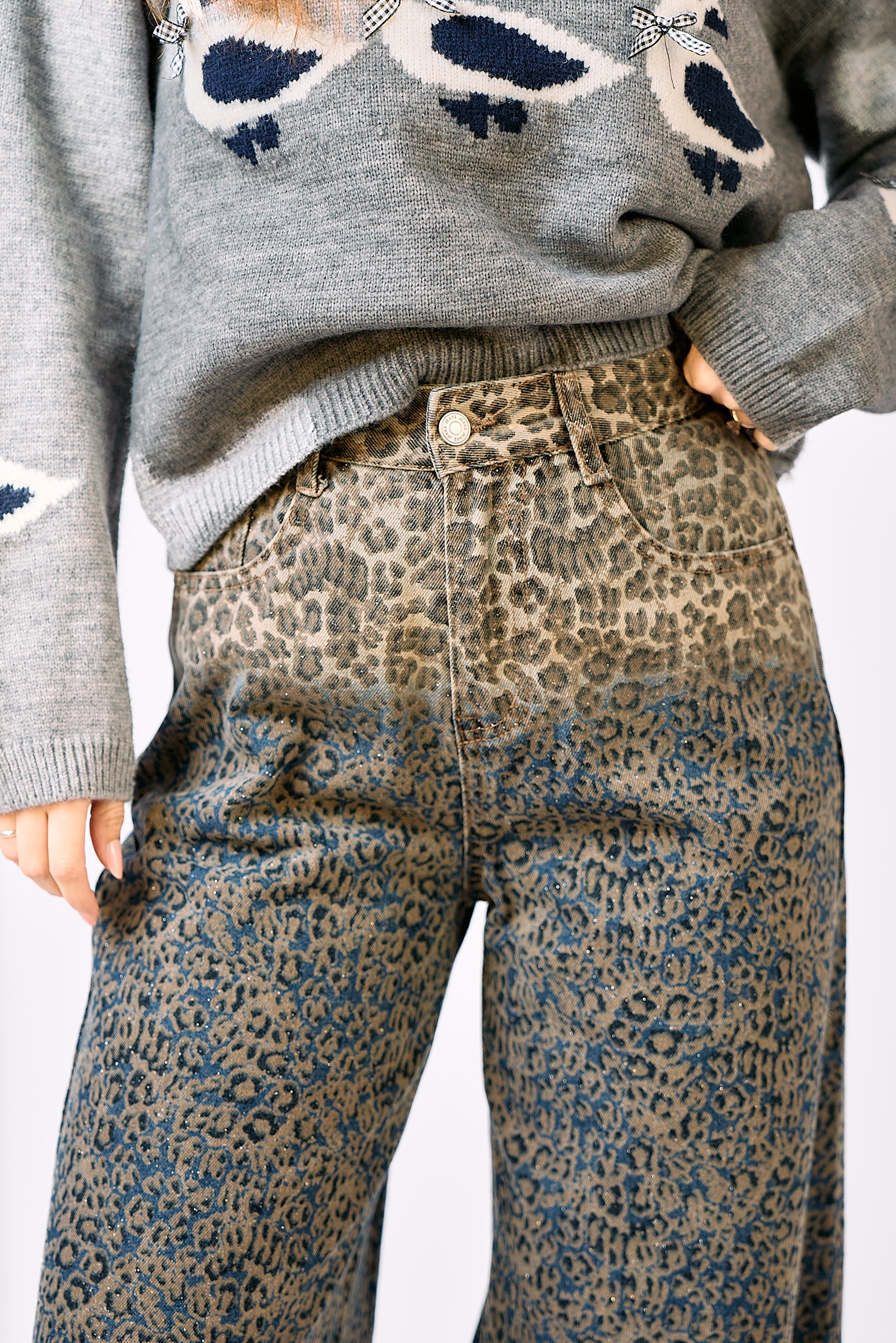 ג׳ינס לארה מנומר