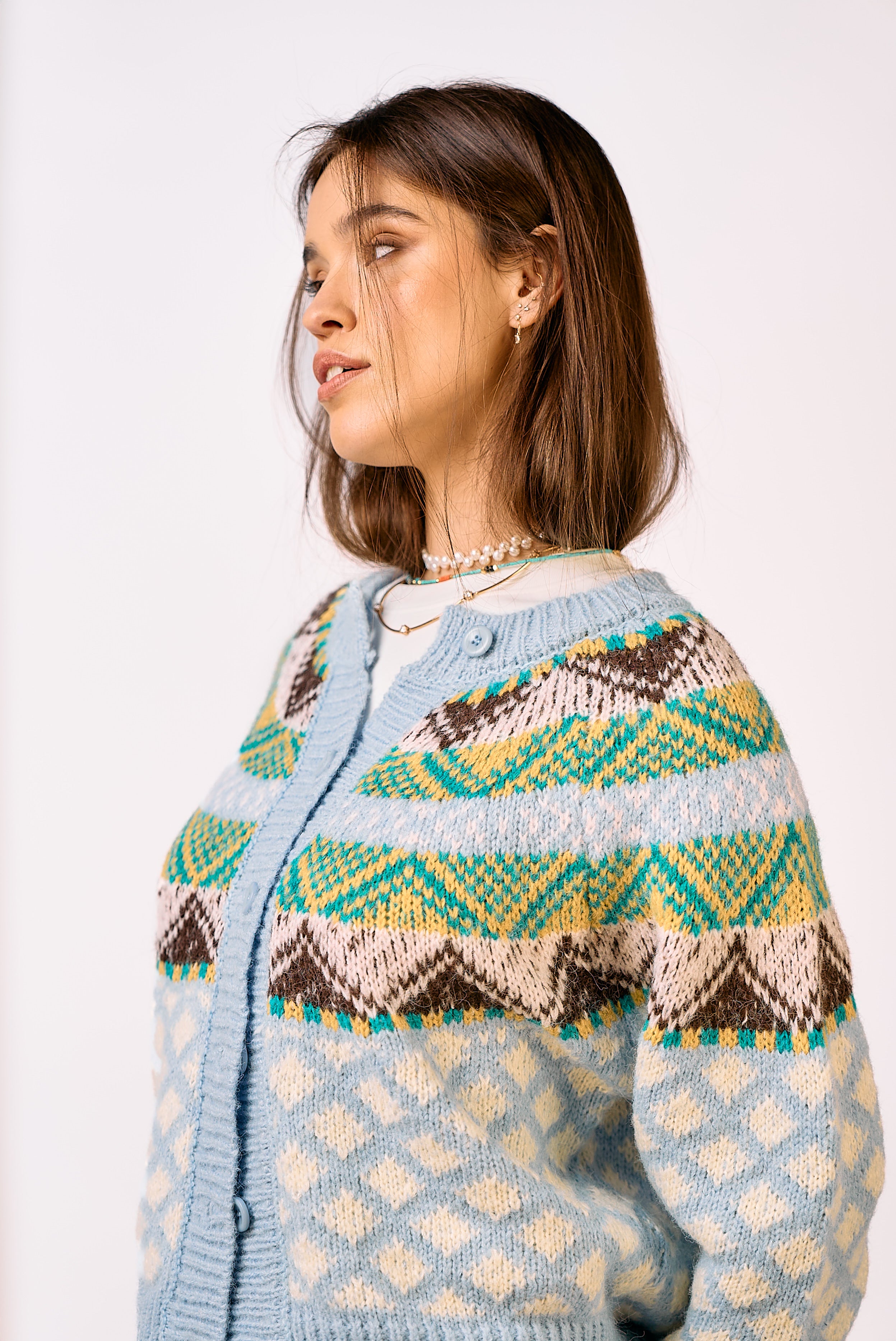 סריג קרדיגן אליס