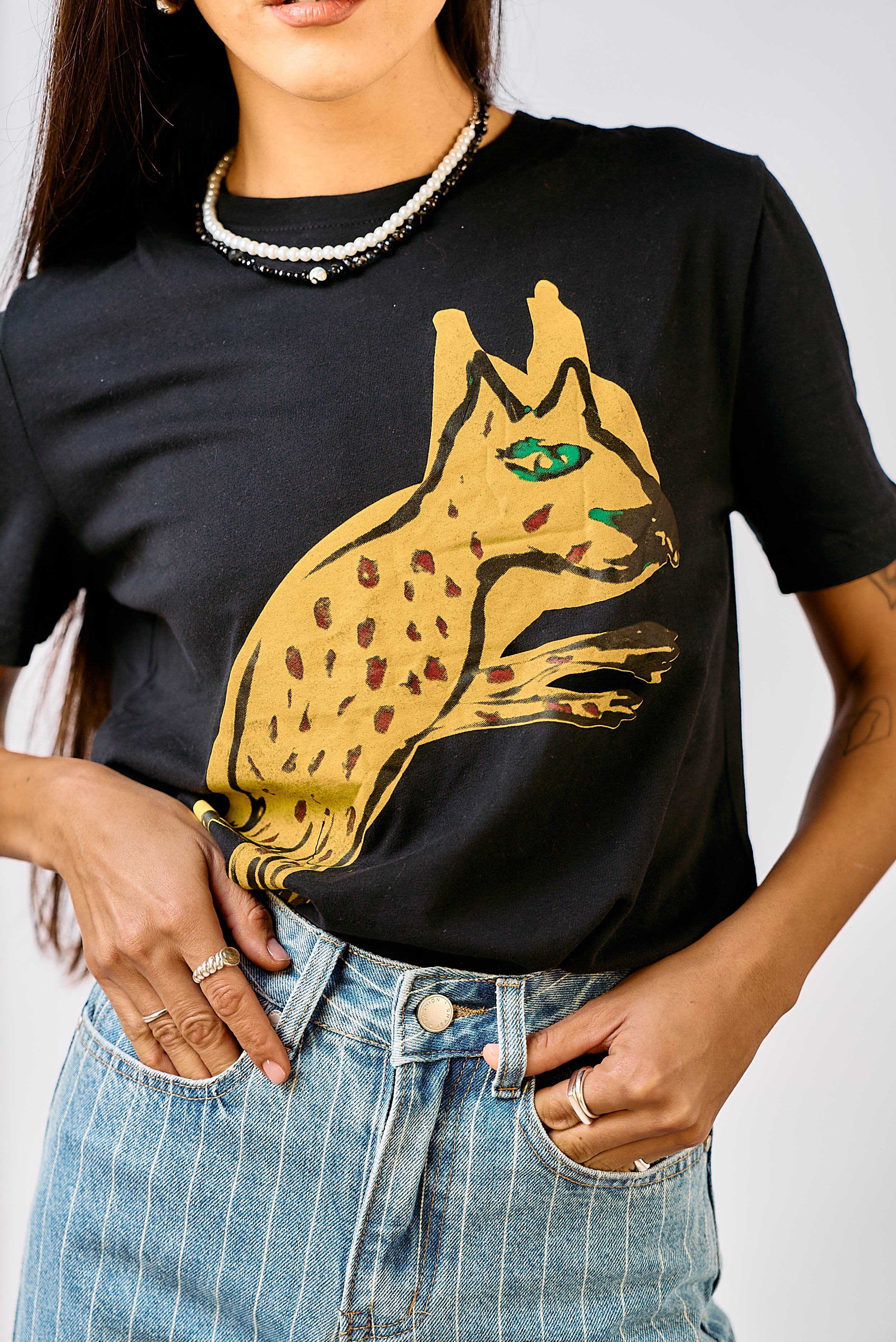 חולצת טי טינה שחור