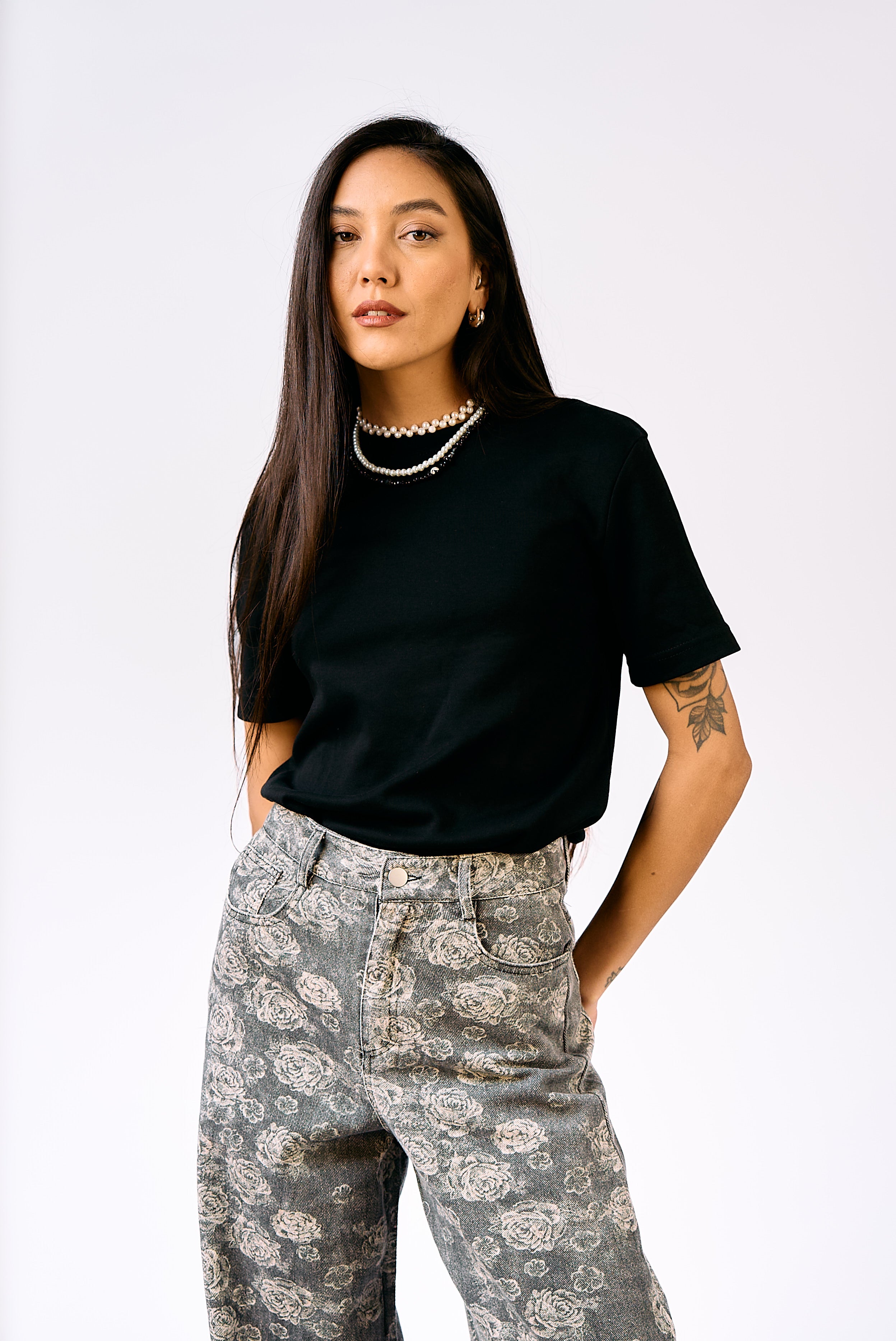 חולצת טי מסט שחור