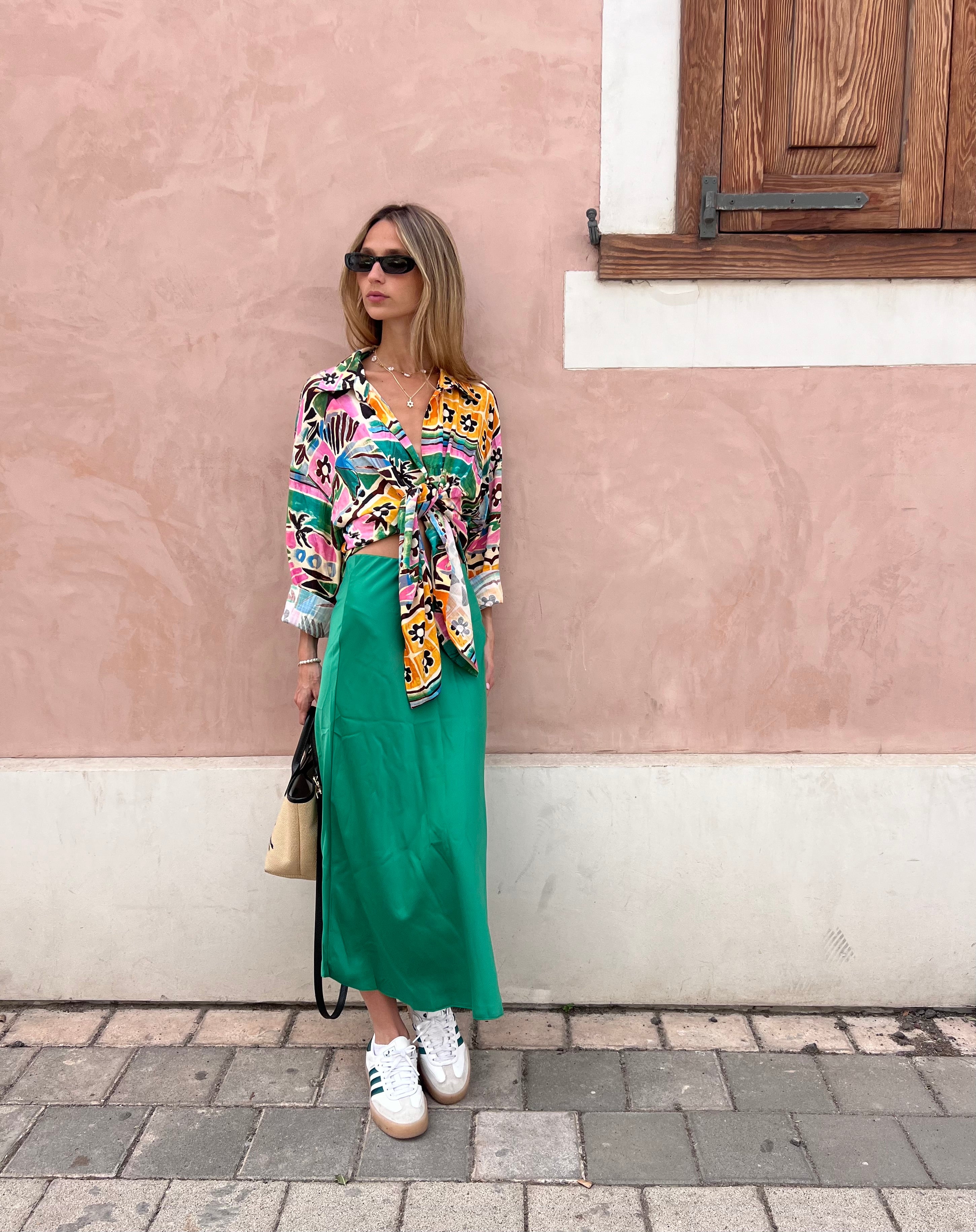 חצאית סאטן לירי ירוק