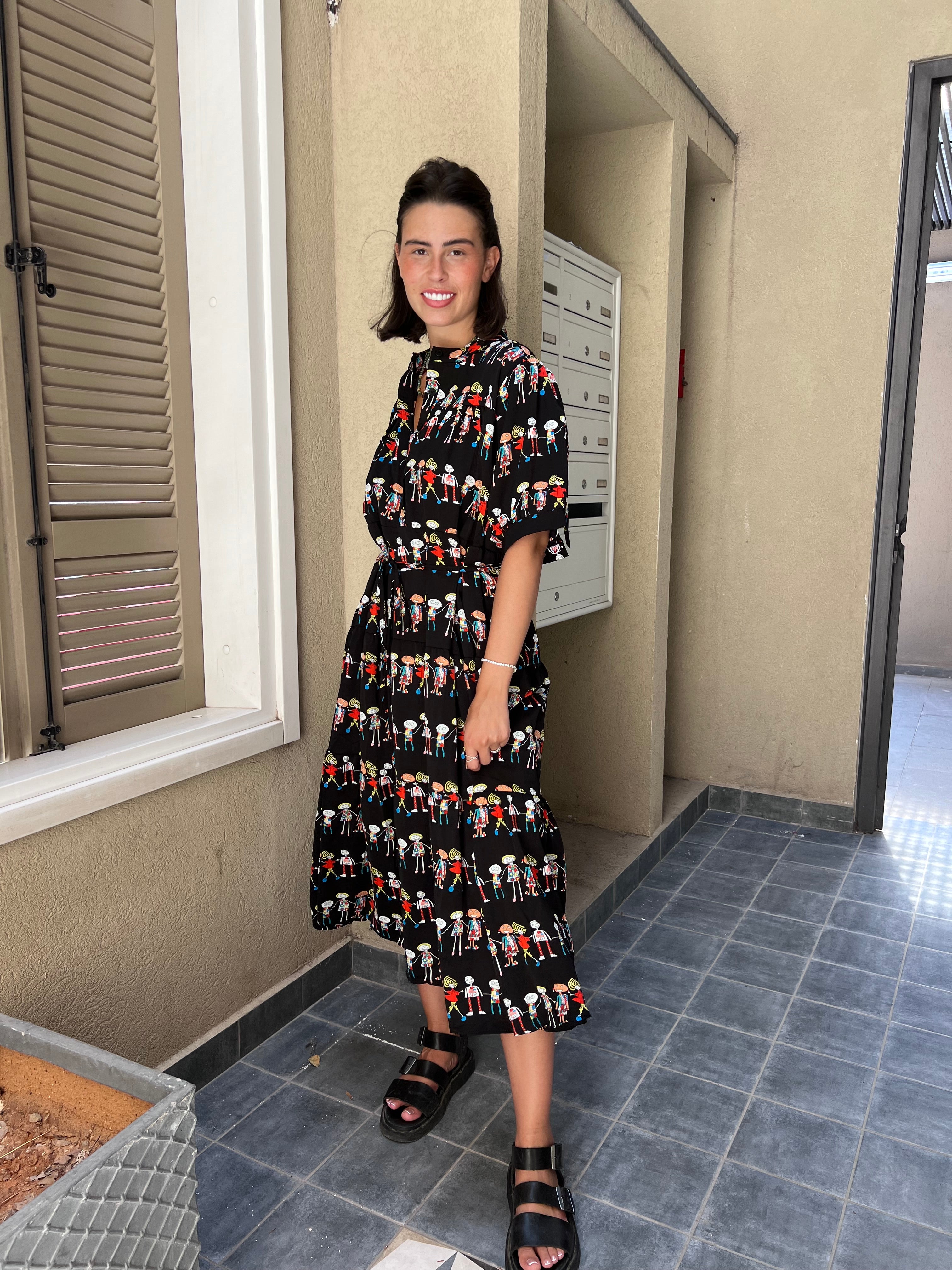 שמלת מידי דומו