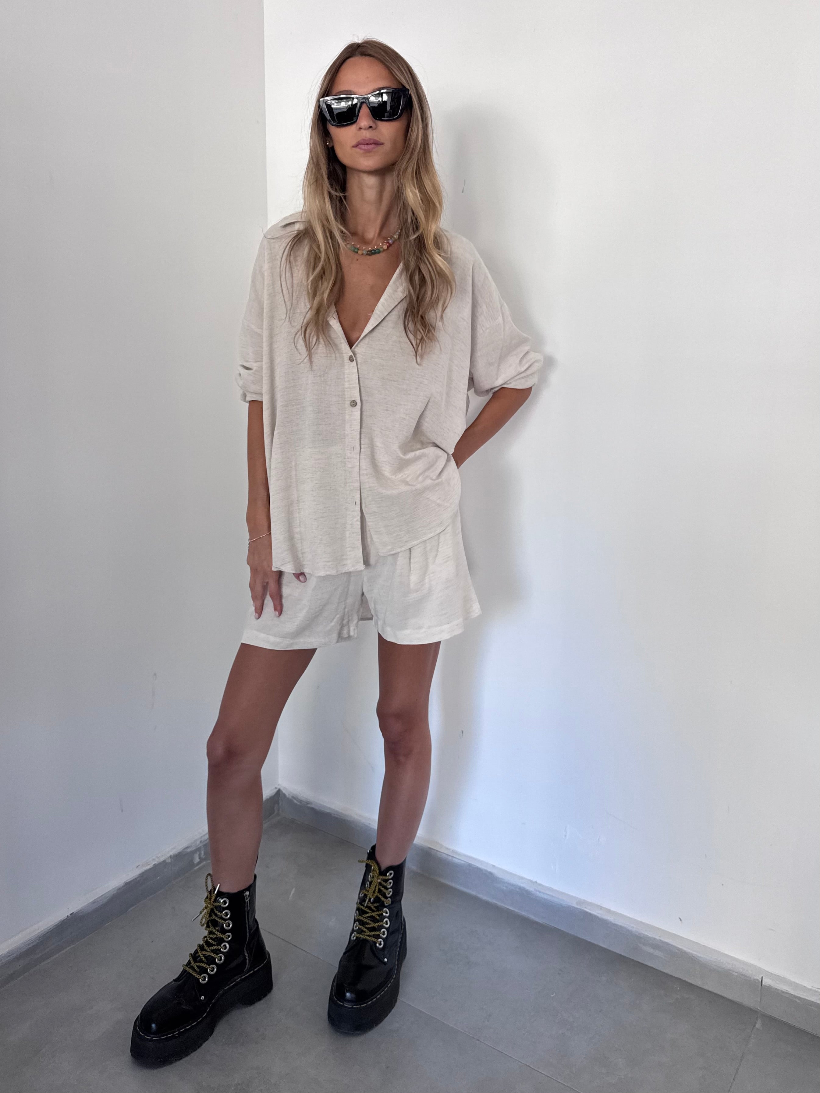 מכופתרת קורן