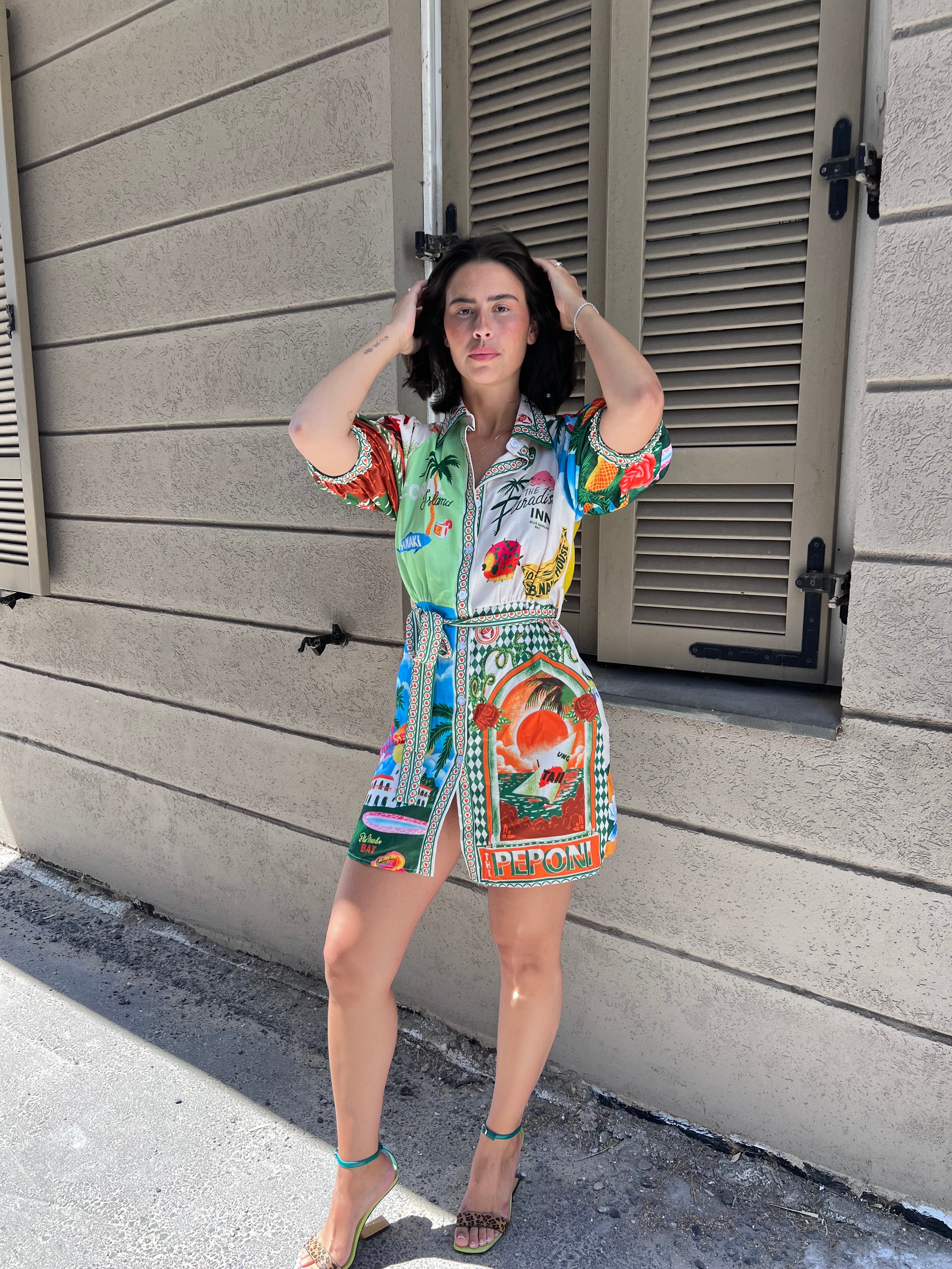 שמלת תאי קצרה