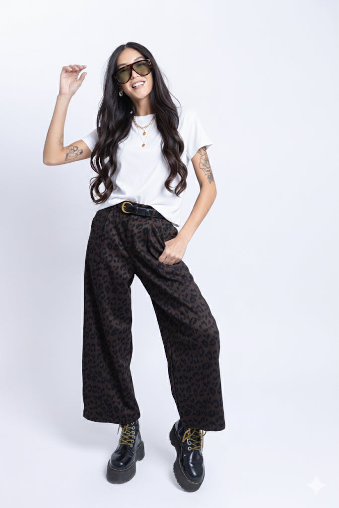 חולצת טי סמייל לבן