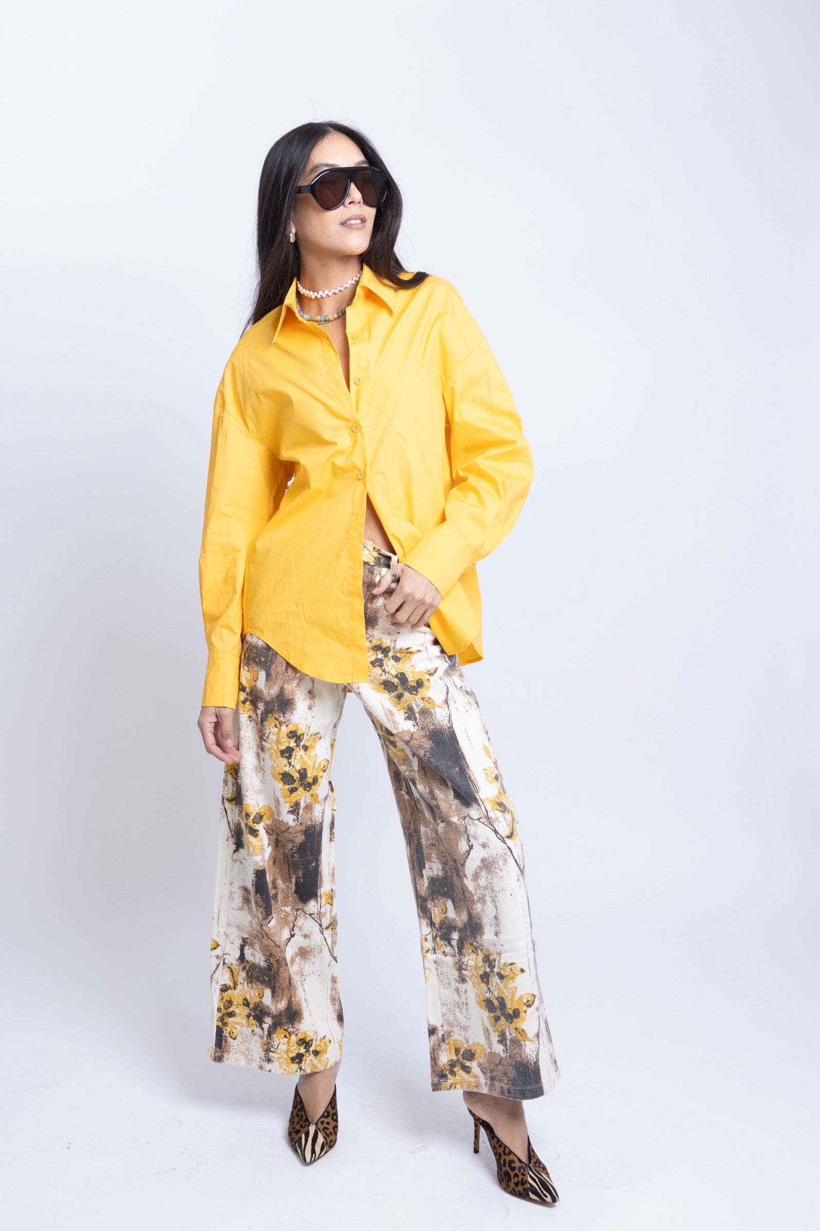 ג׳ינס טורו גווני חום