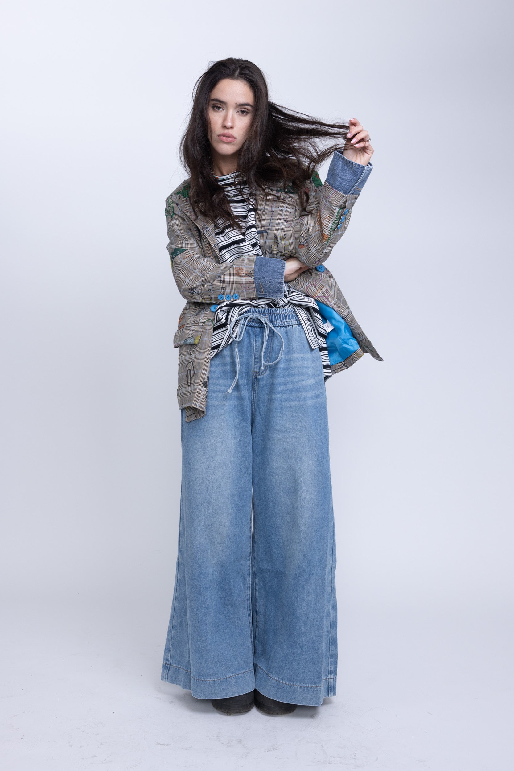 ג׳ינס מתרחב בלה