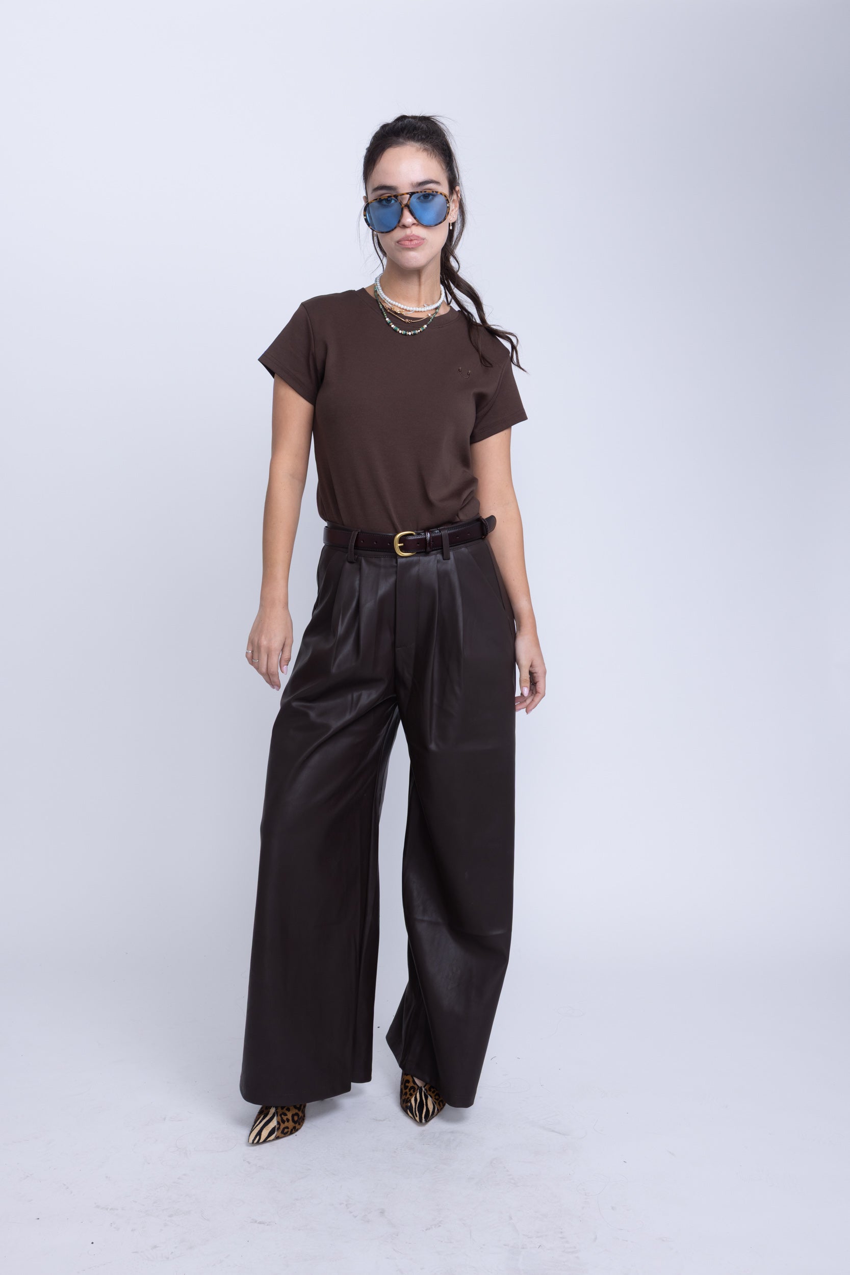 חולצת טי סמייל חום