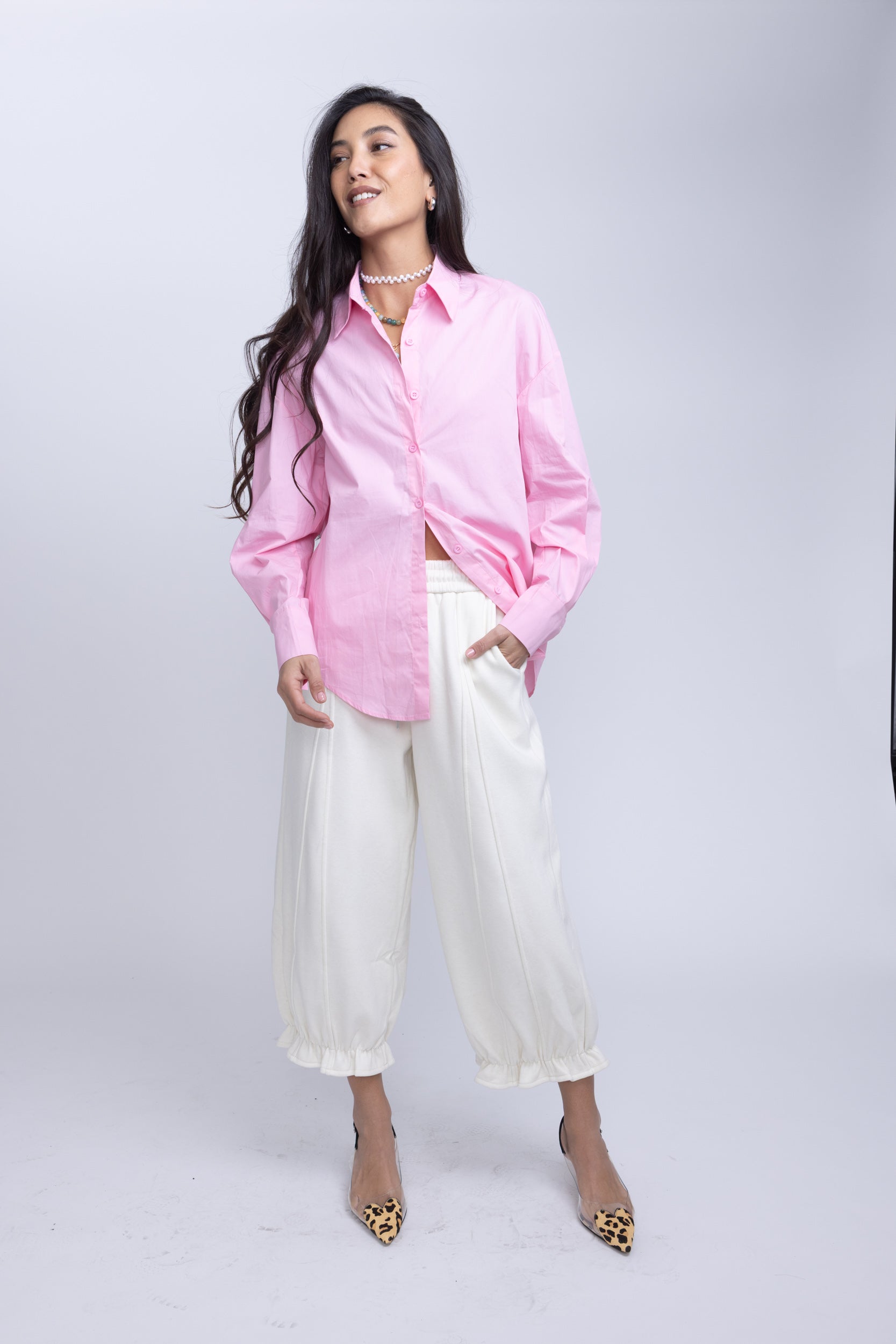 מכופתרת שחר ורוד