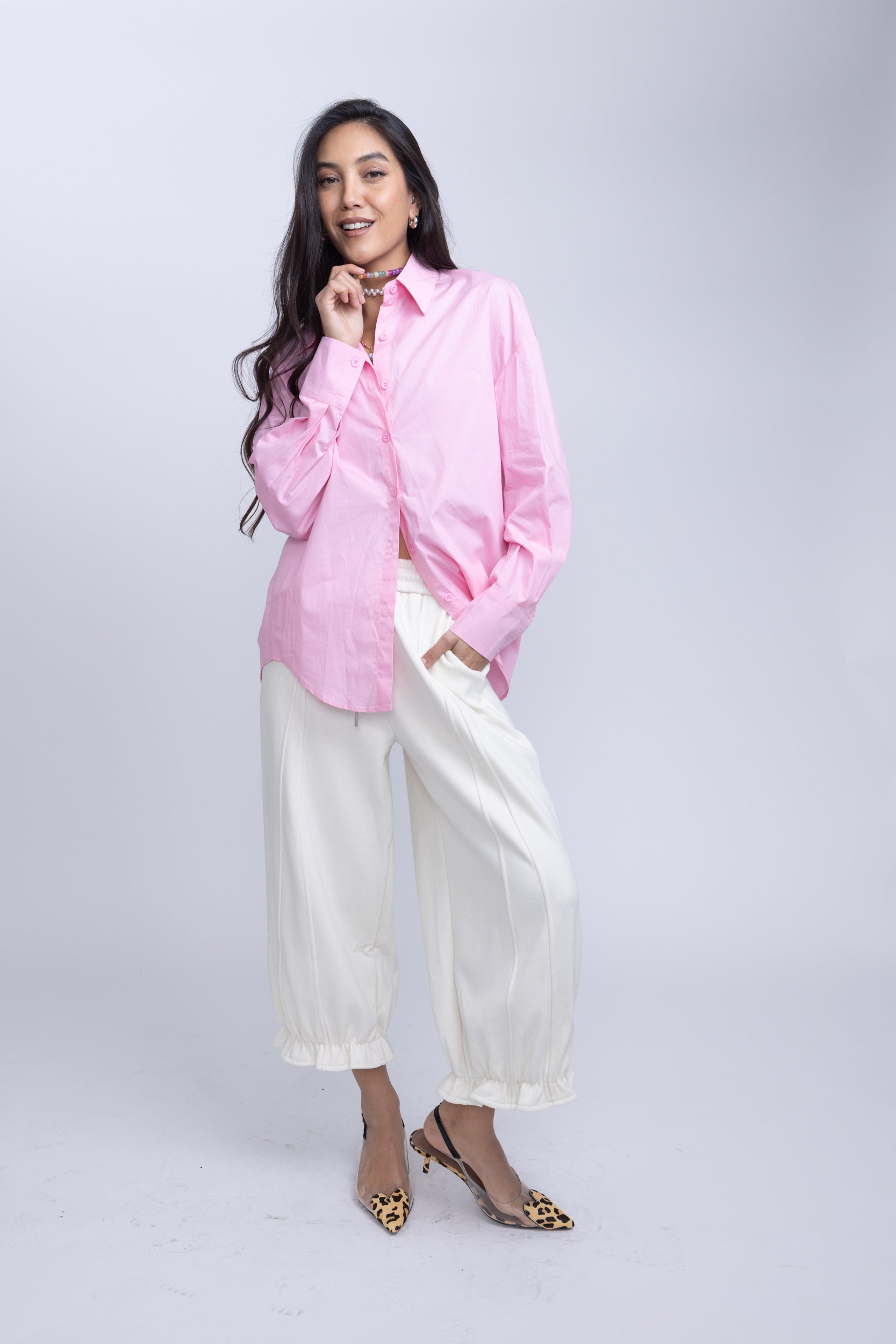 מכופתרת שחר ורוד