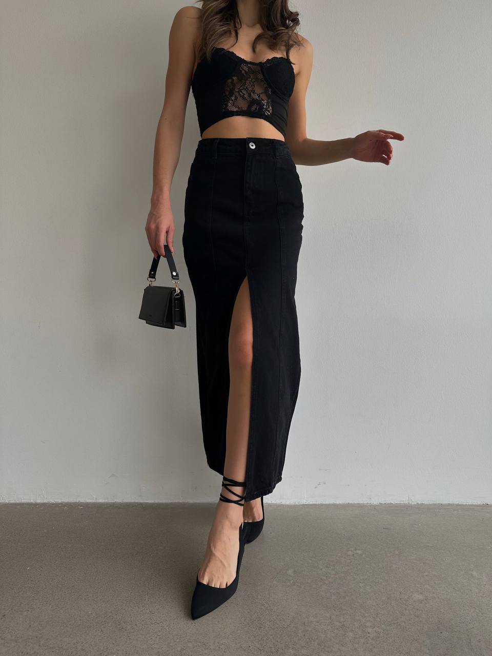 חצאית עפרון גינס שחור