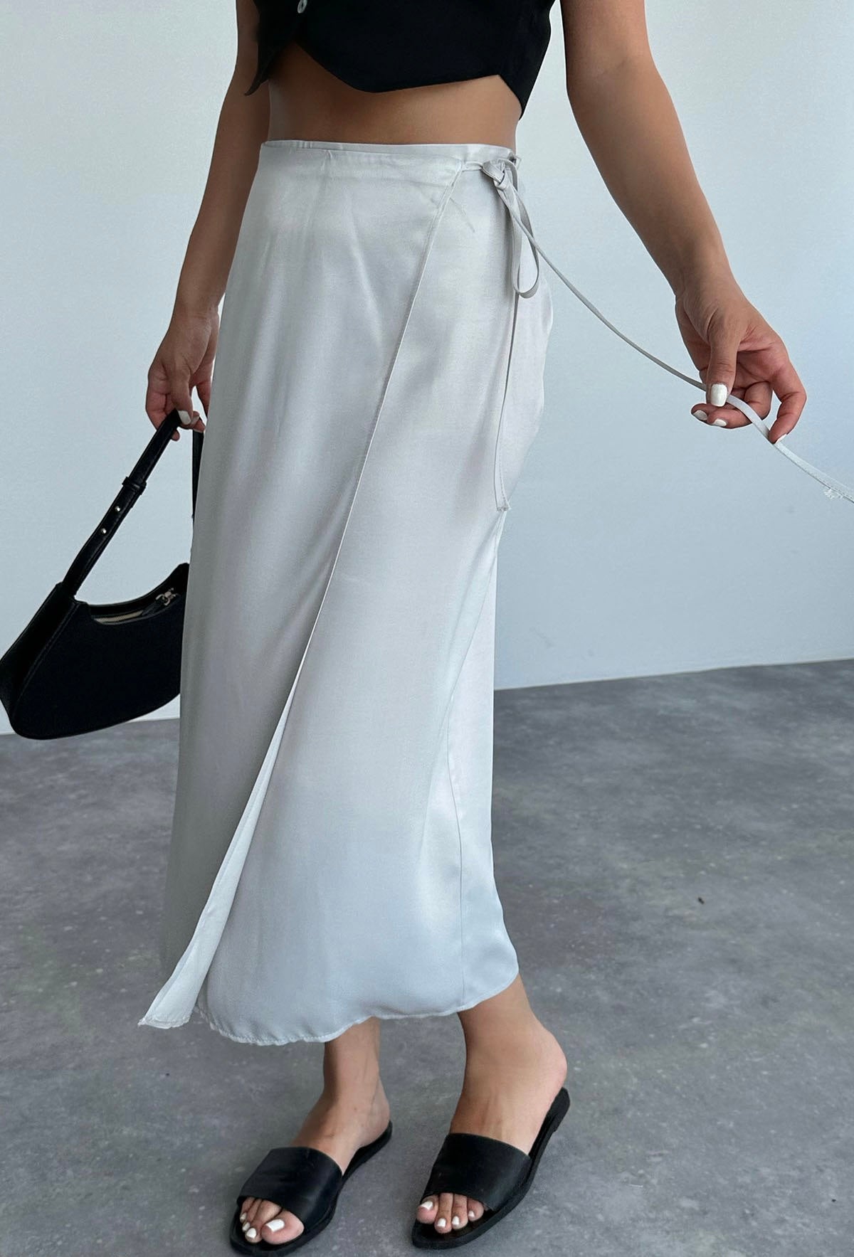 חצאית אלכס לבן פנינה