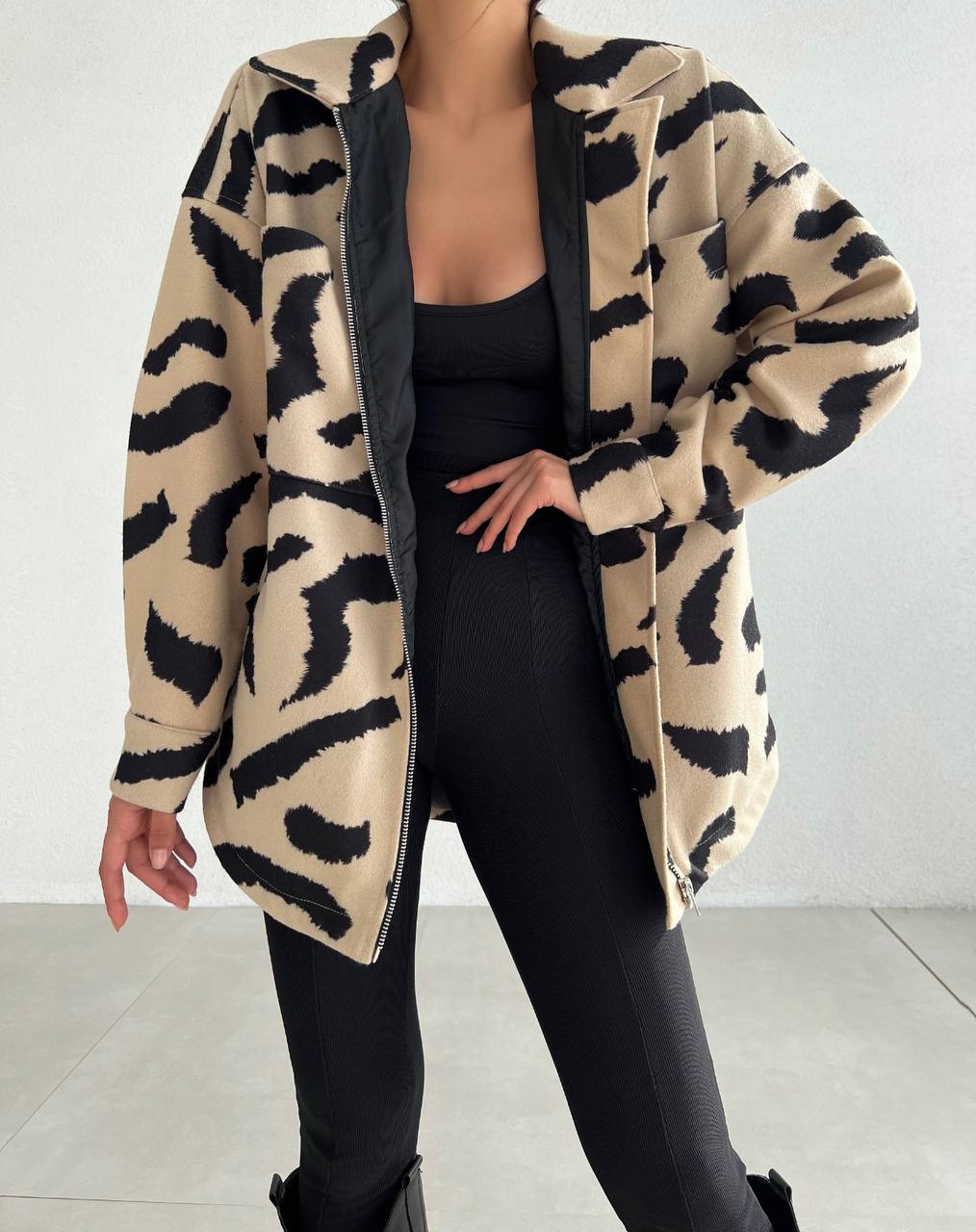 מעיל יהלי מנומר