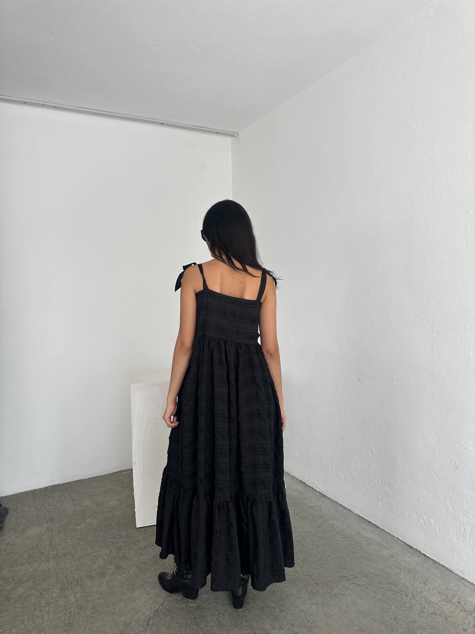 שמלת ג׳ולי שחור