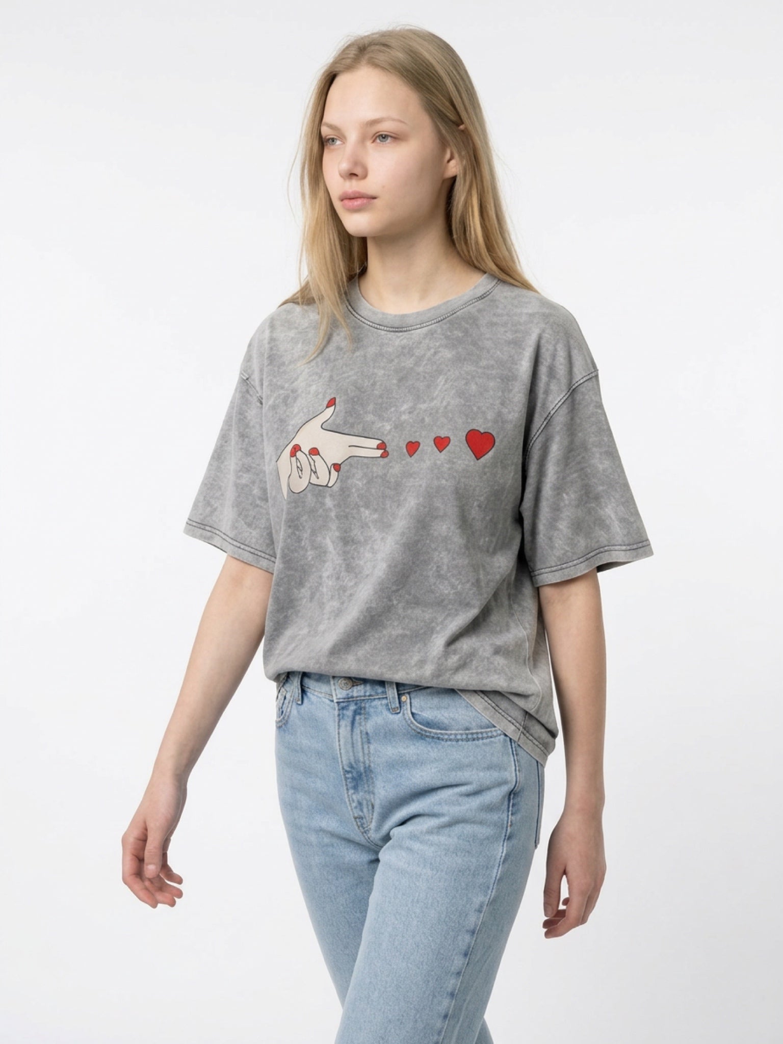 חולצת טי הארט שוט