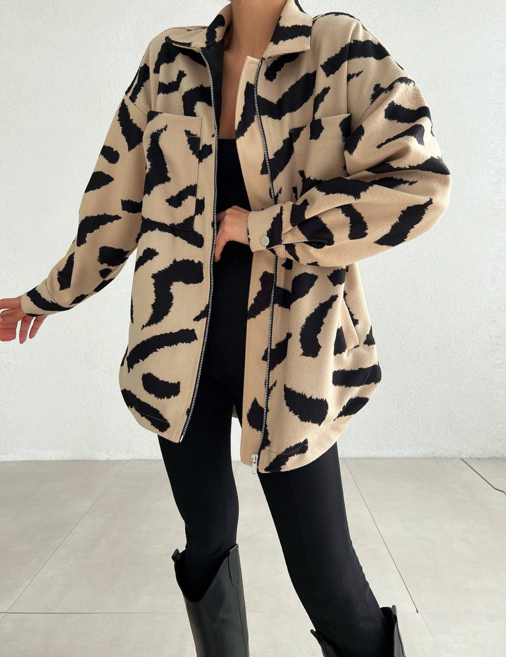 מעיל יהלי מנומר