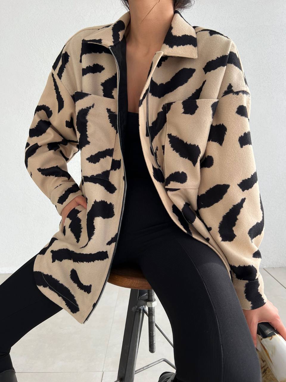 מעיל יהלי מנומר