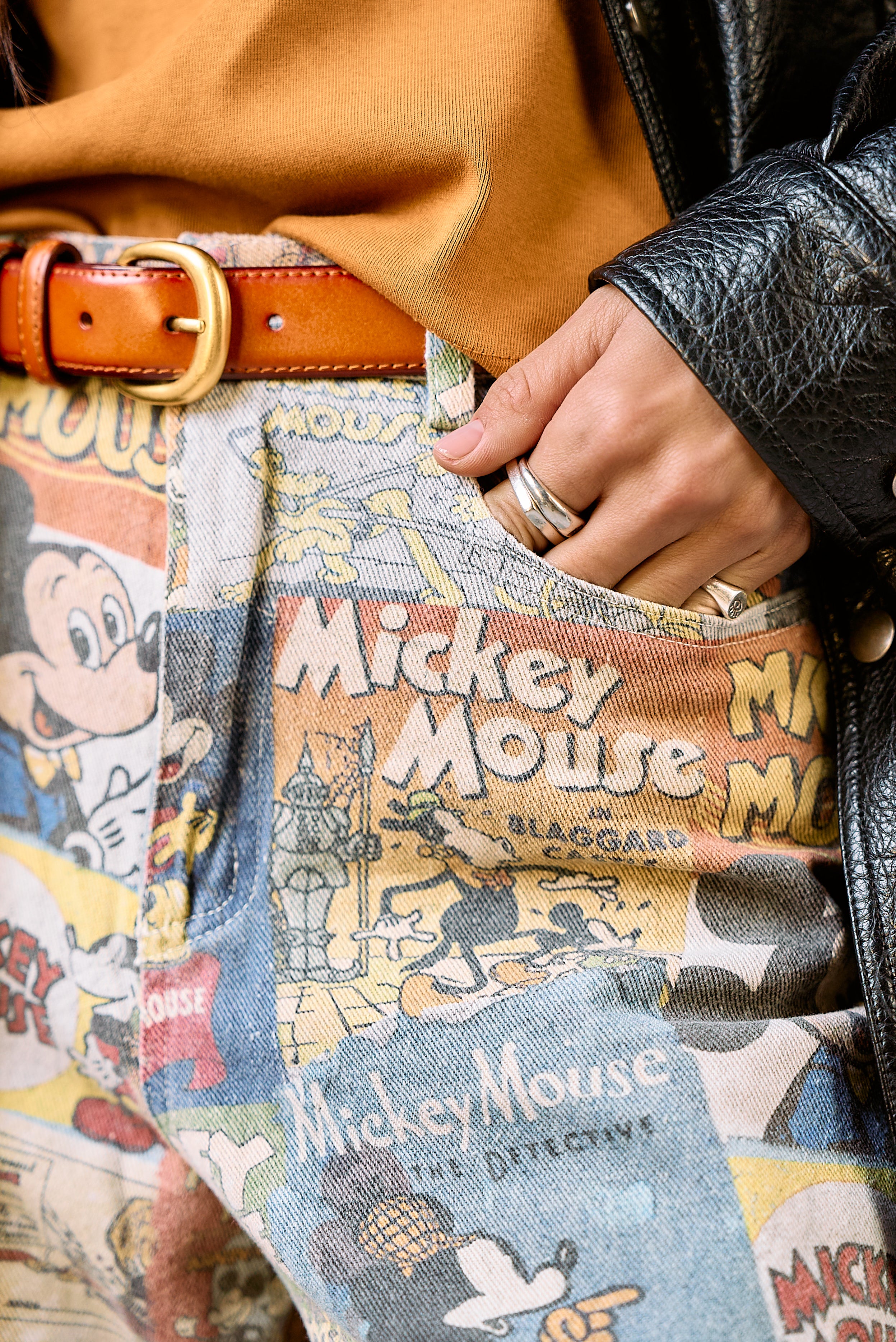 חגורת עור ג׳קי