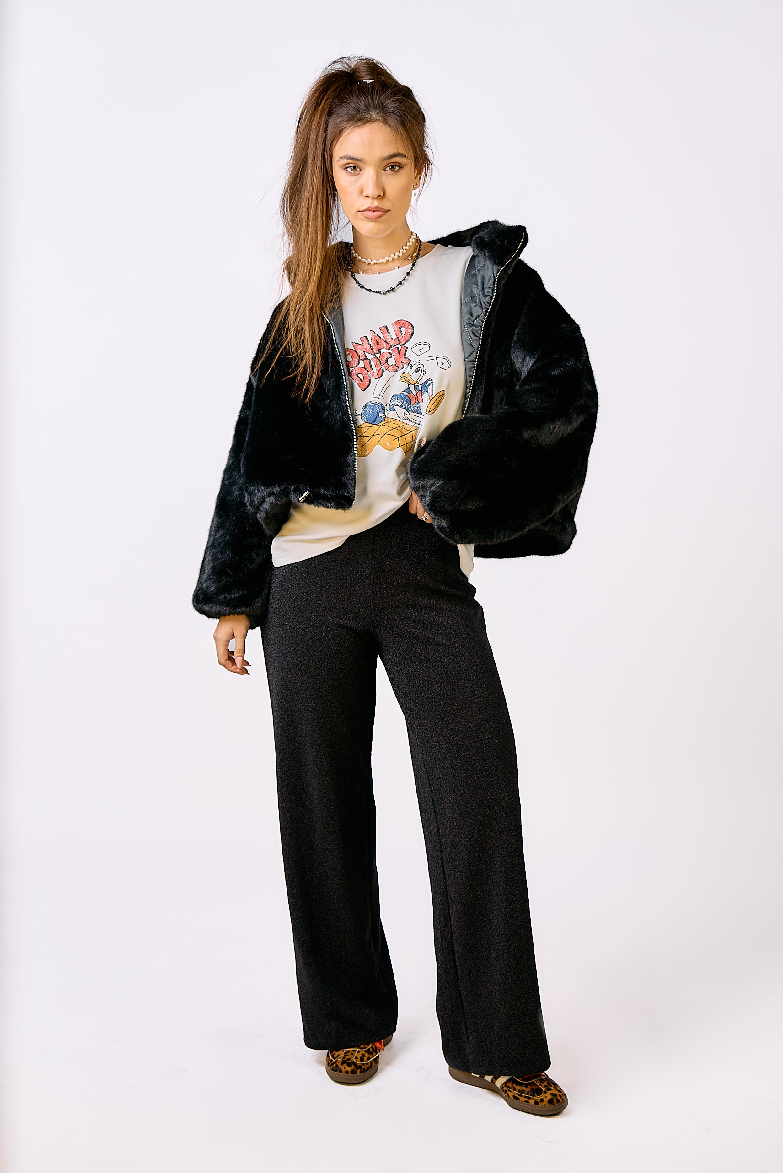 מעיל פרווה ג׳ודי שחור