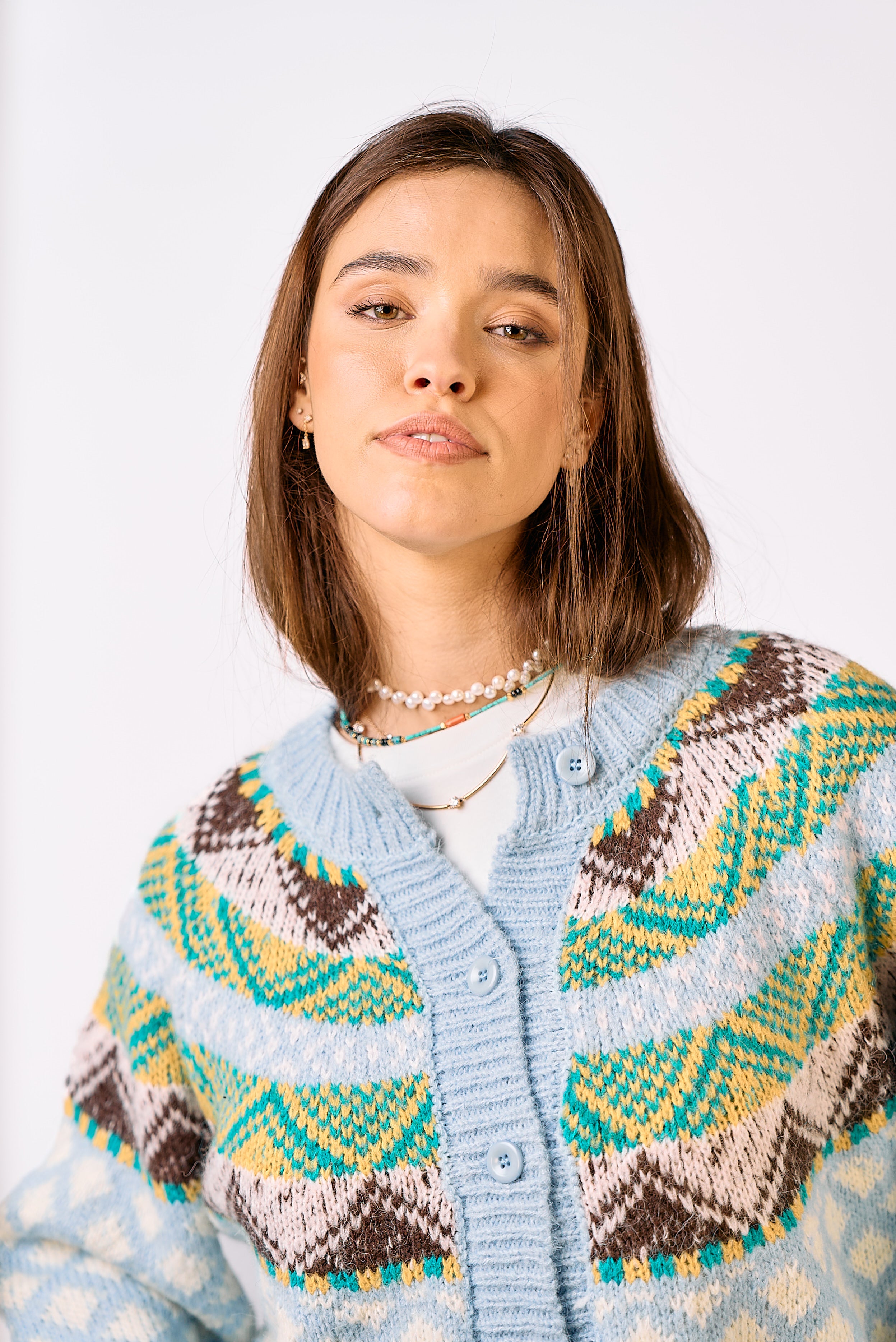 סריג קרדיגן אליס