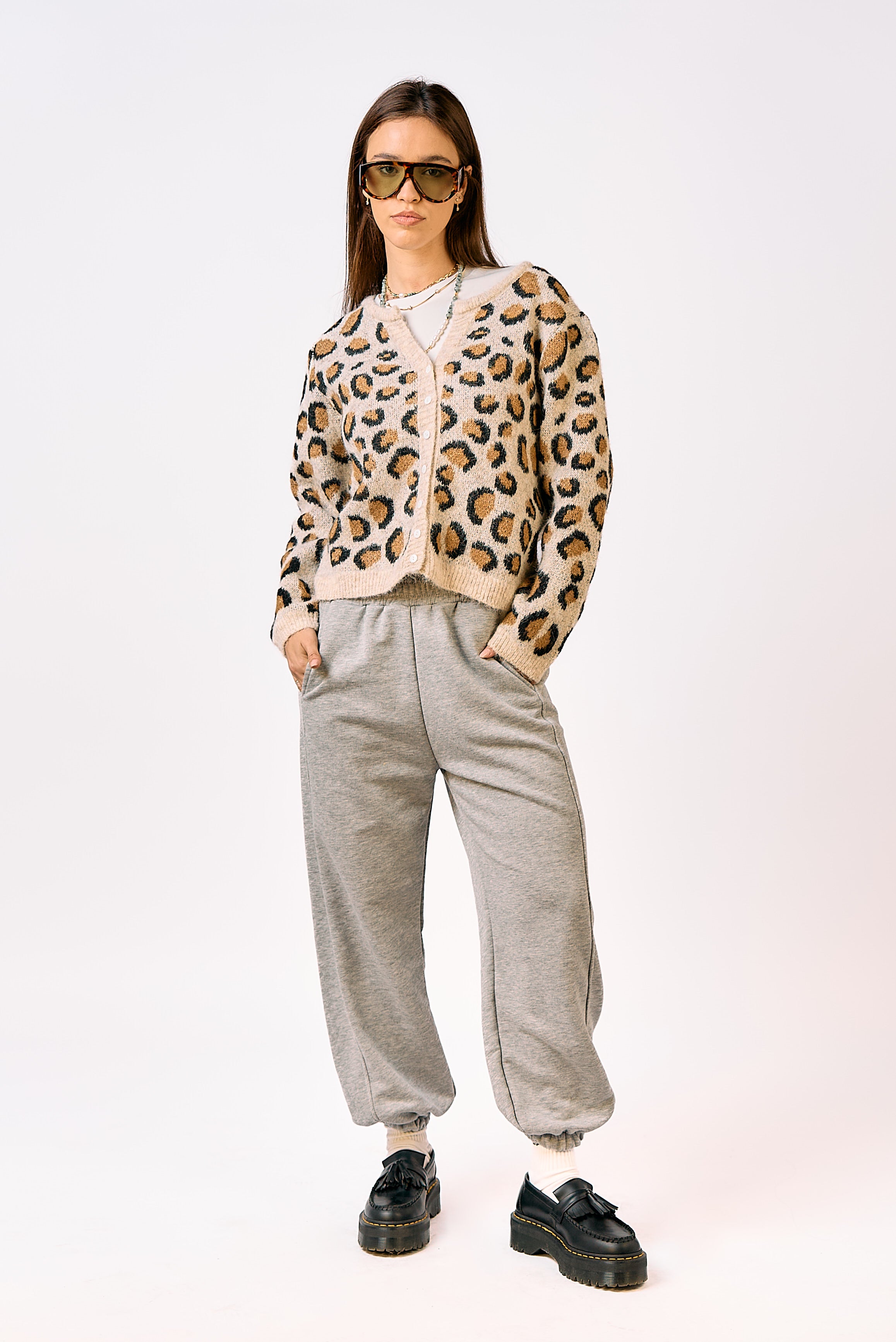 סריג כפתורים מנומר רובי