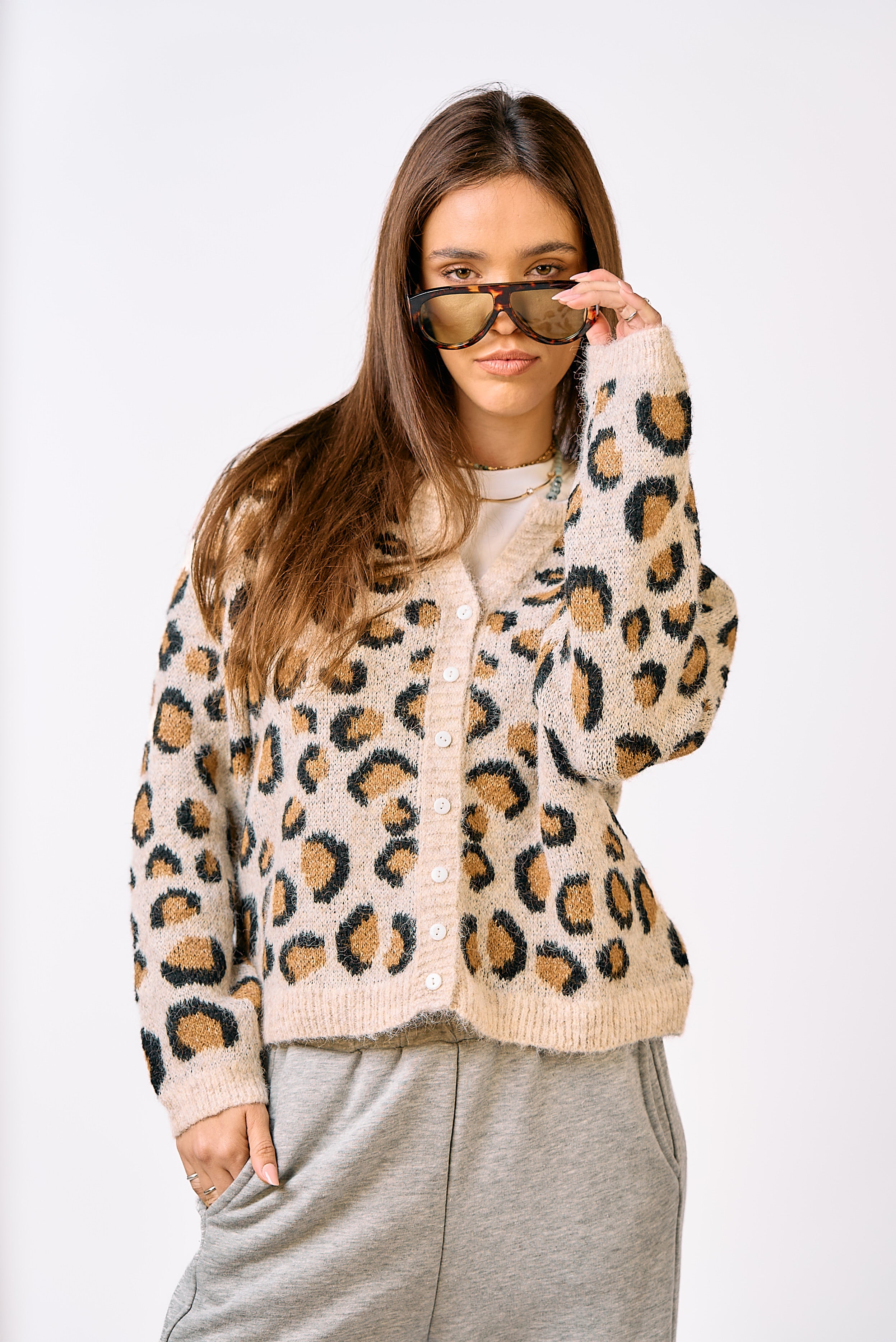 סריג כפתורים מנומר רובי