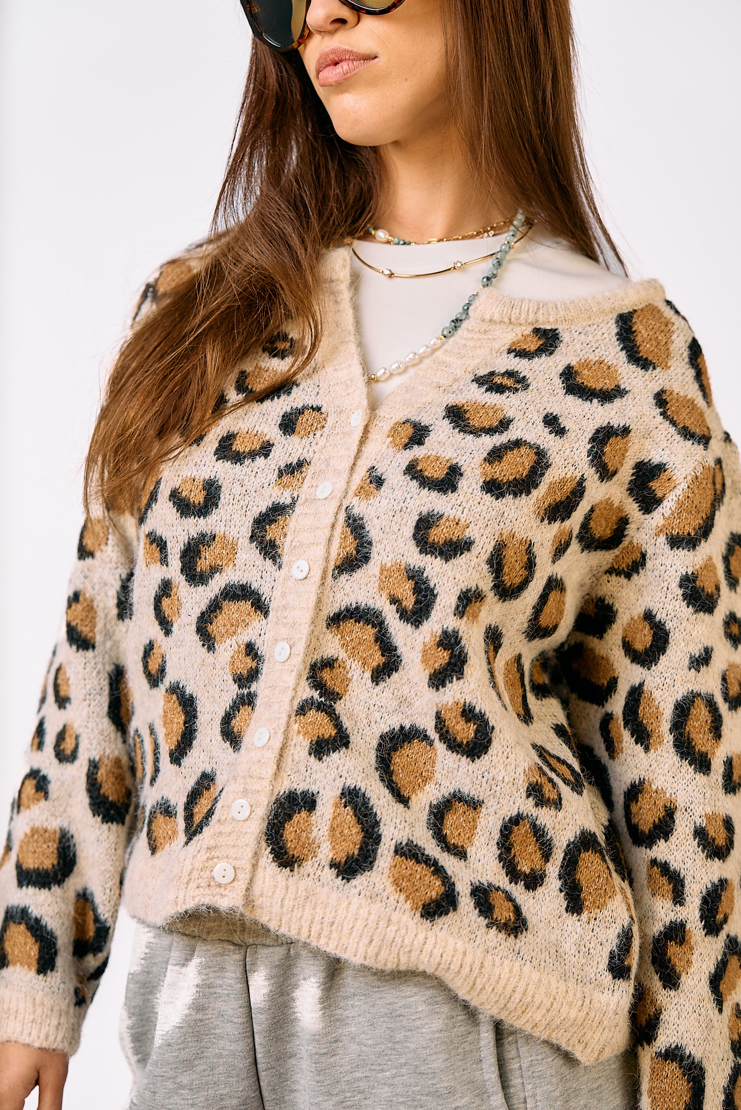 סריג כפתורים מנומר רובי