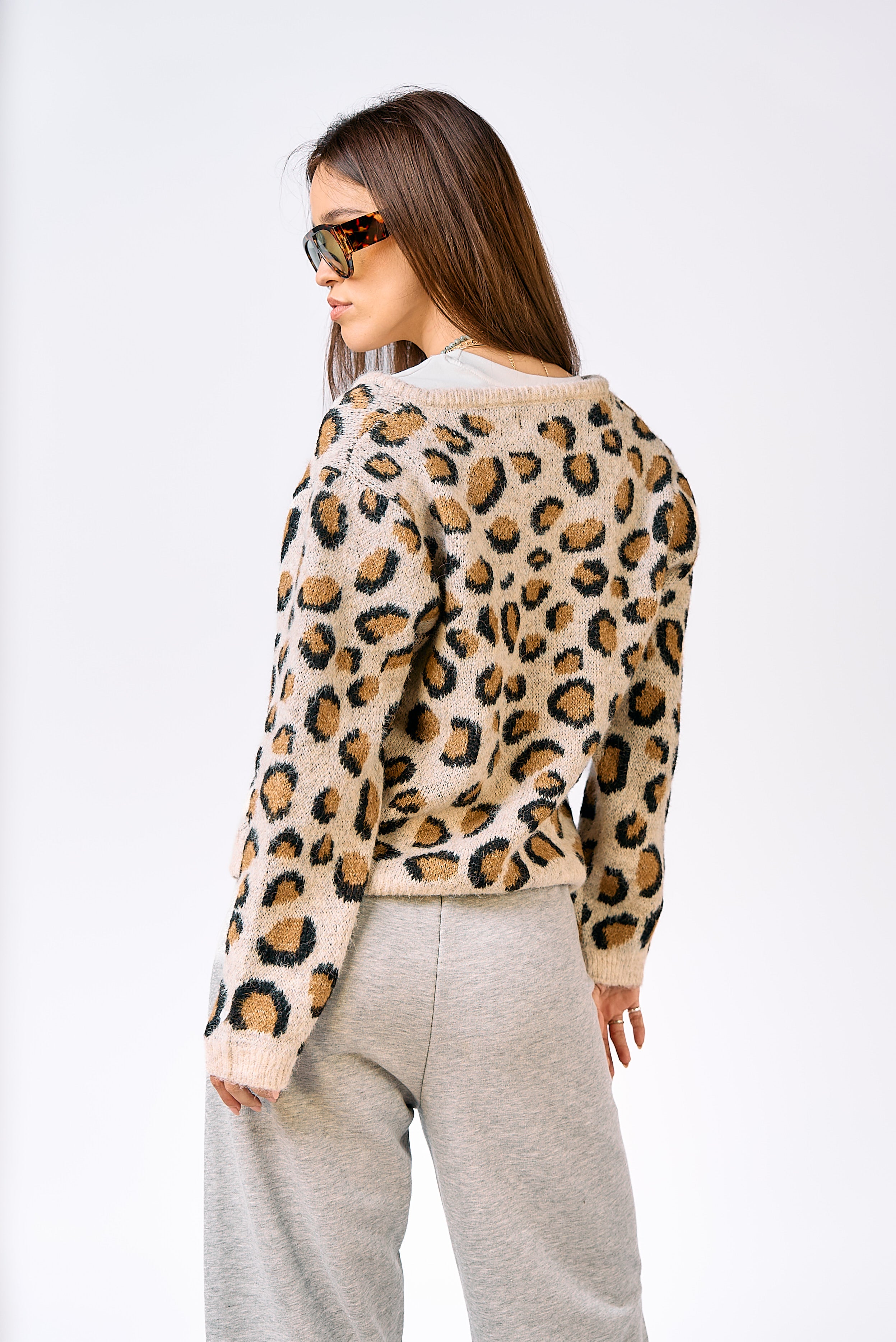 סריג כפתורים מנומר רובי