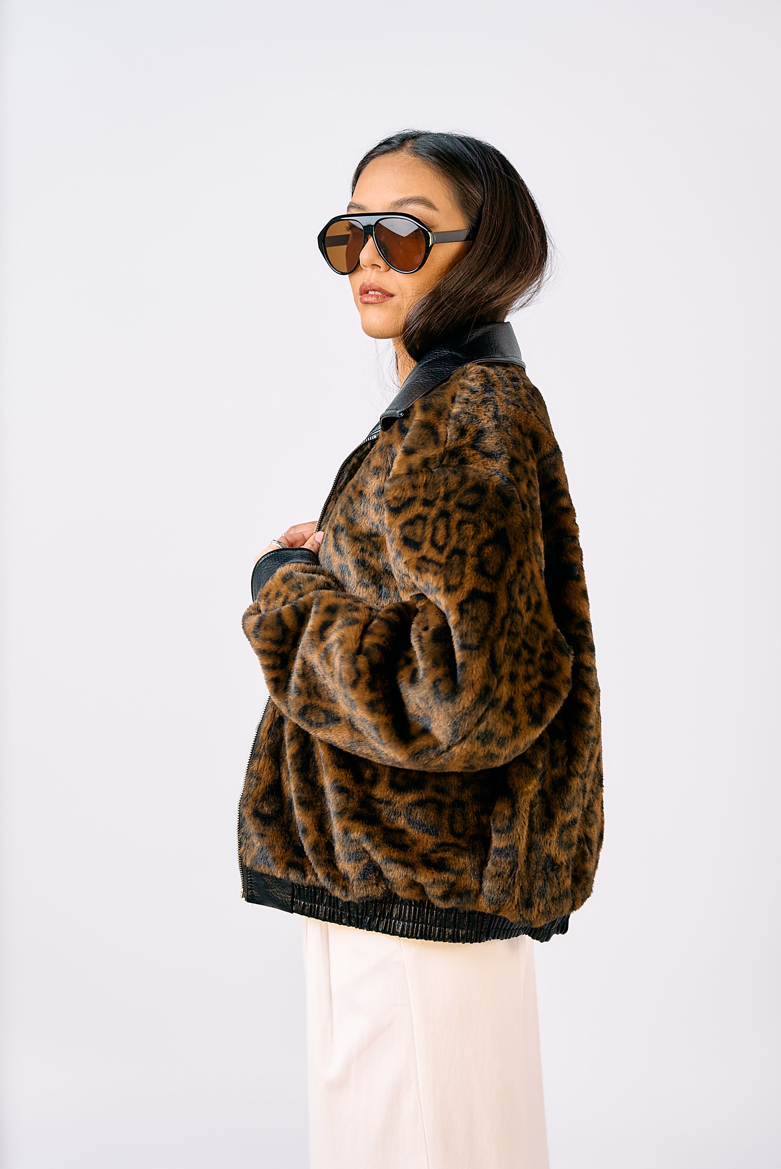 מעיל עמית עור ומנומר