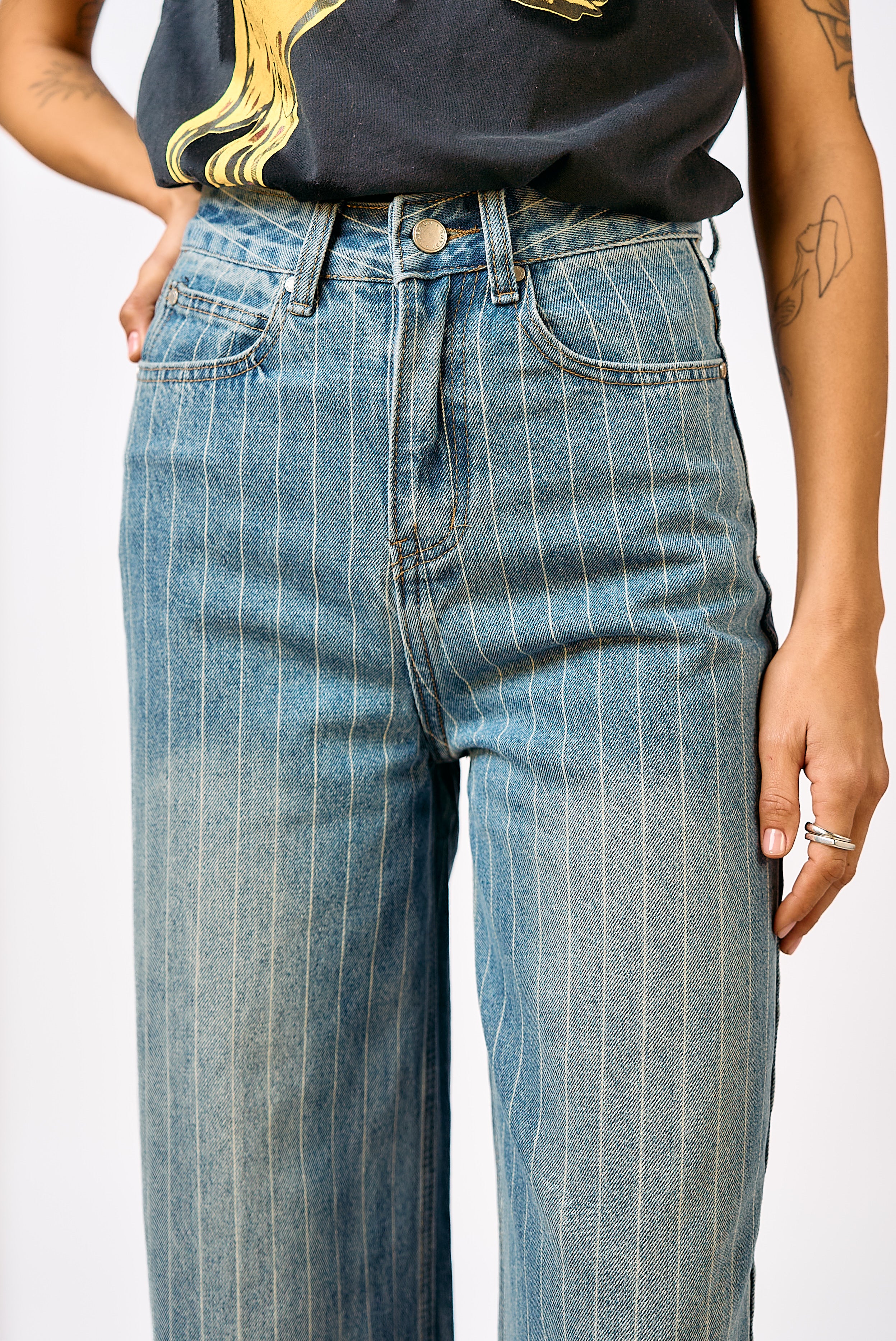 ג׳ינס דונה פסים