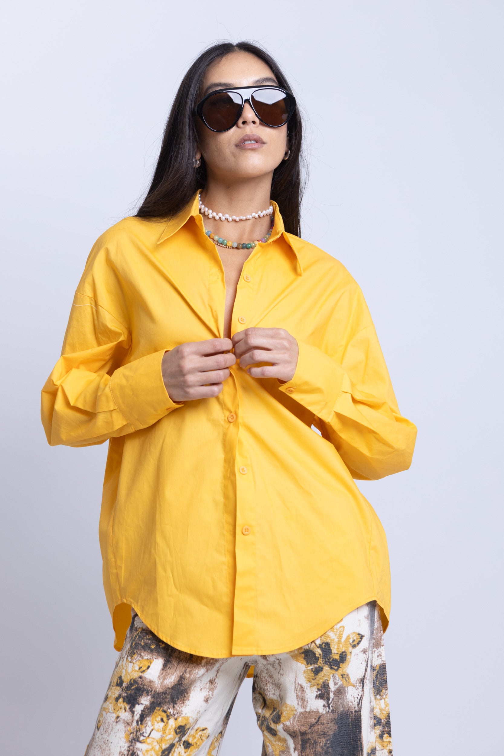 מכופתרת שחר פנטה