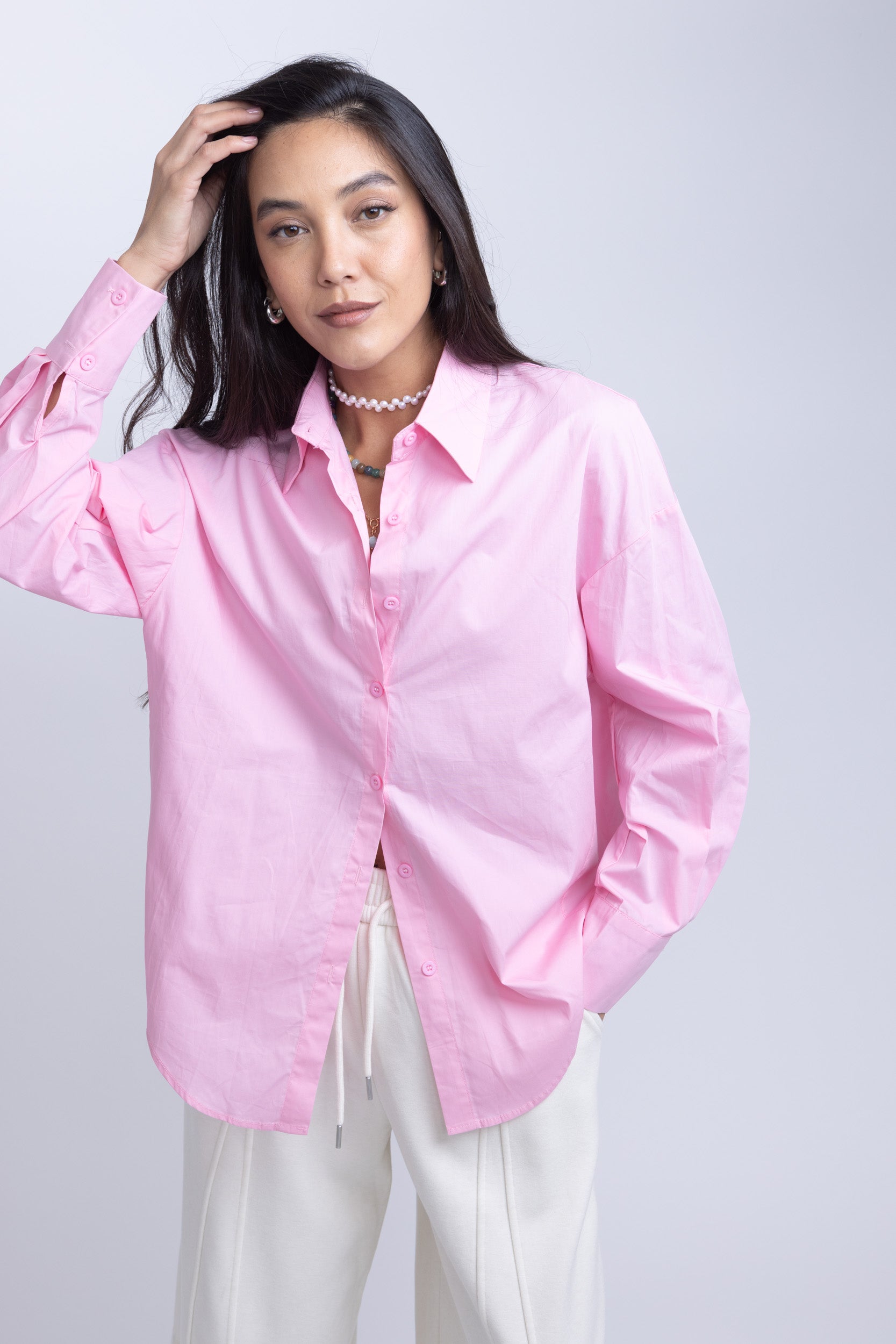 מכופתרת שחר ורוד