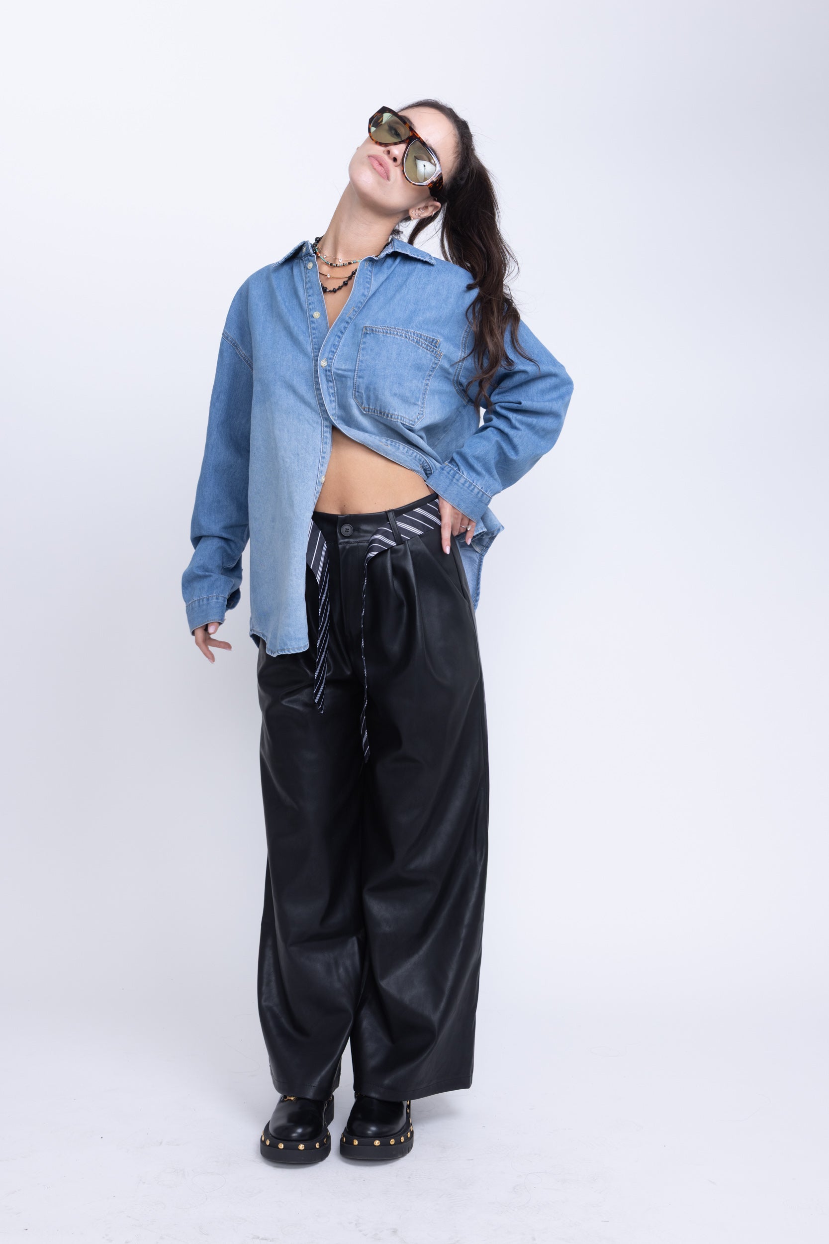 מכנס דמוי עור אלכס שחור