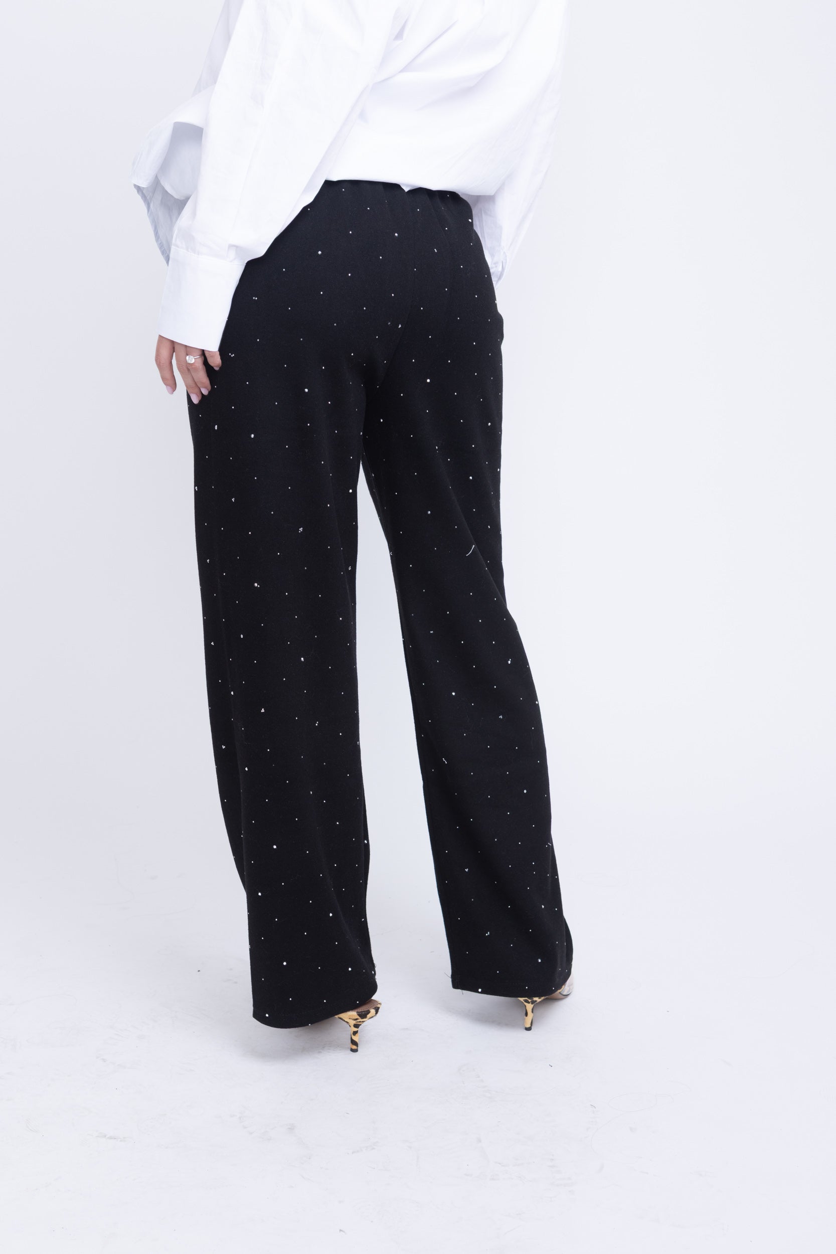 מכנס נוטי אבנים שחור