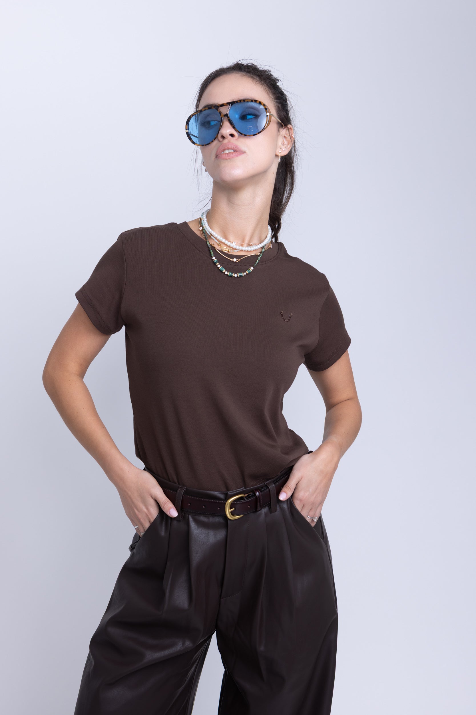 חולצת טי סמייל חום