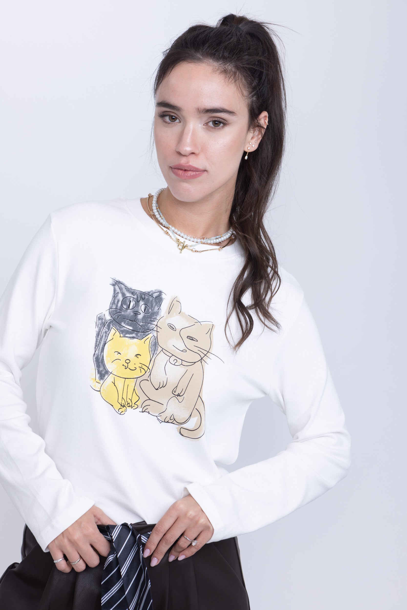 חולצת קיטי ש.ארוך