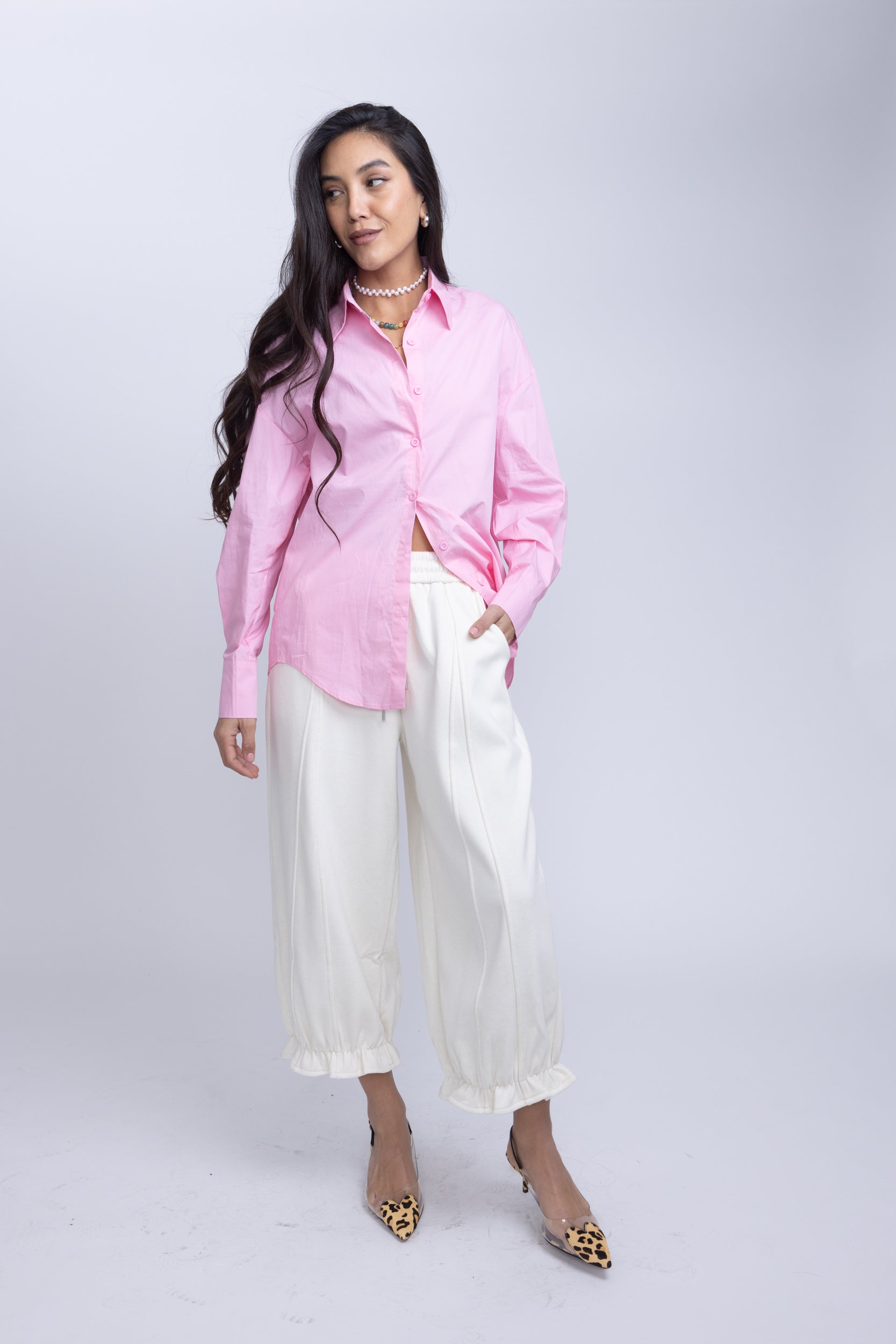 מכופתרת שחר ורוד